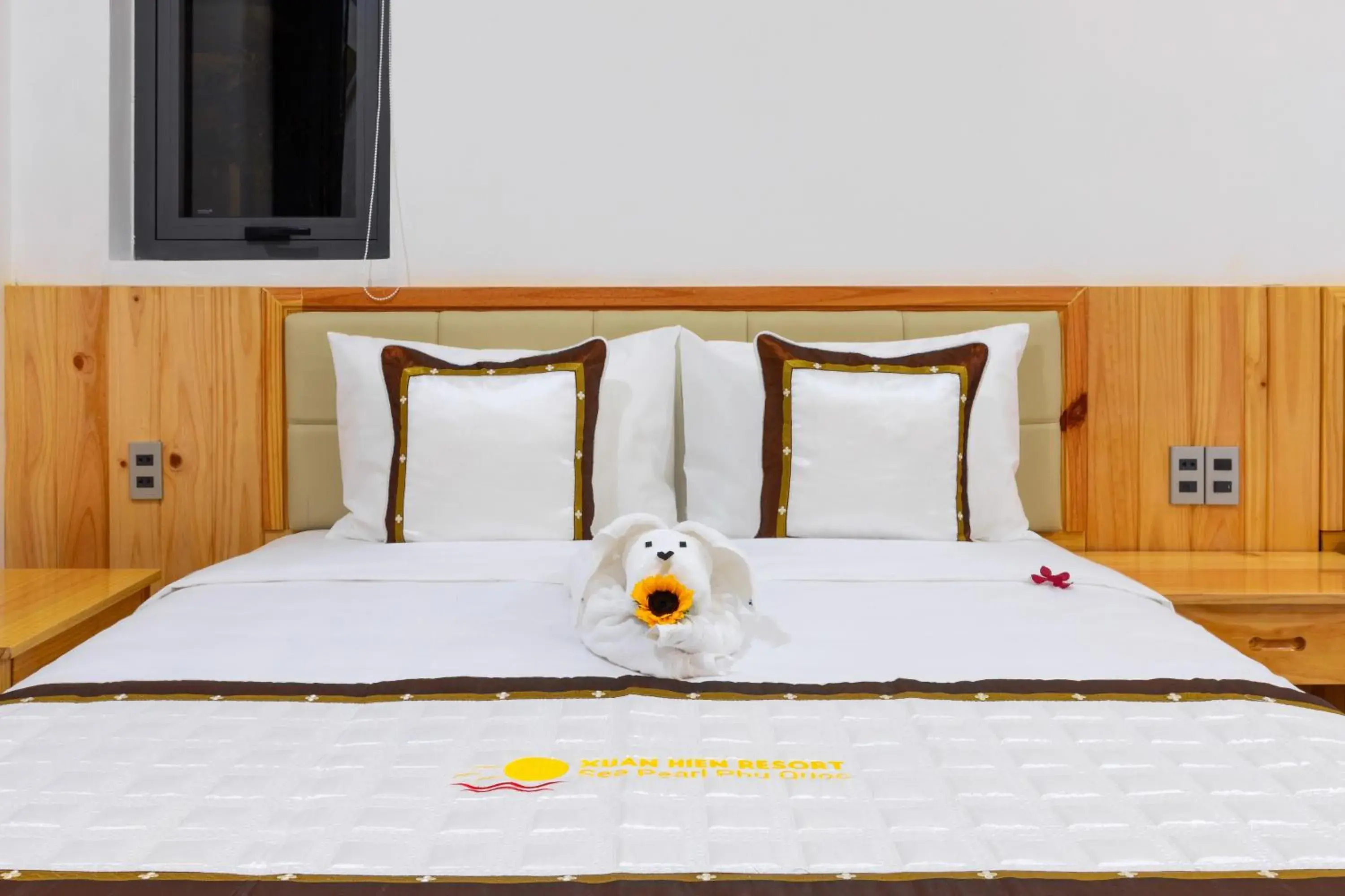 Bedroom, Bed in Xuan Hien Resort