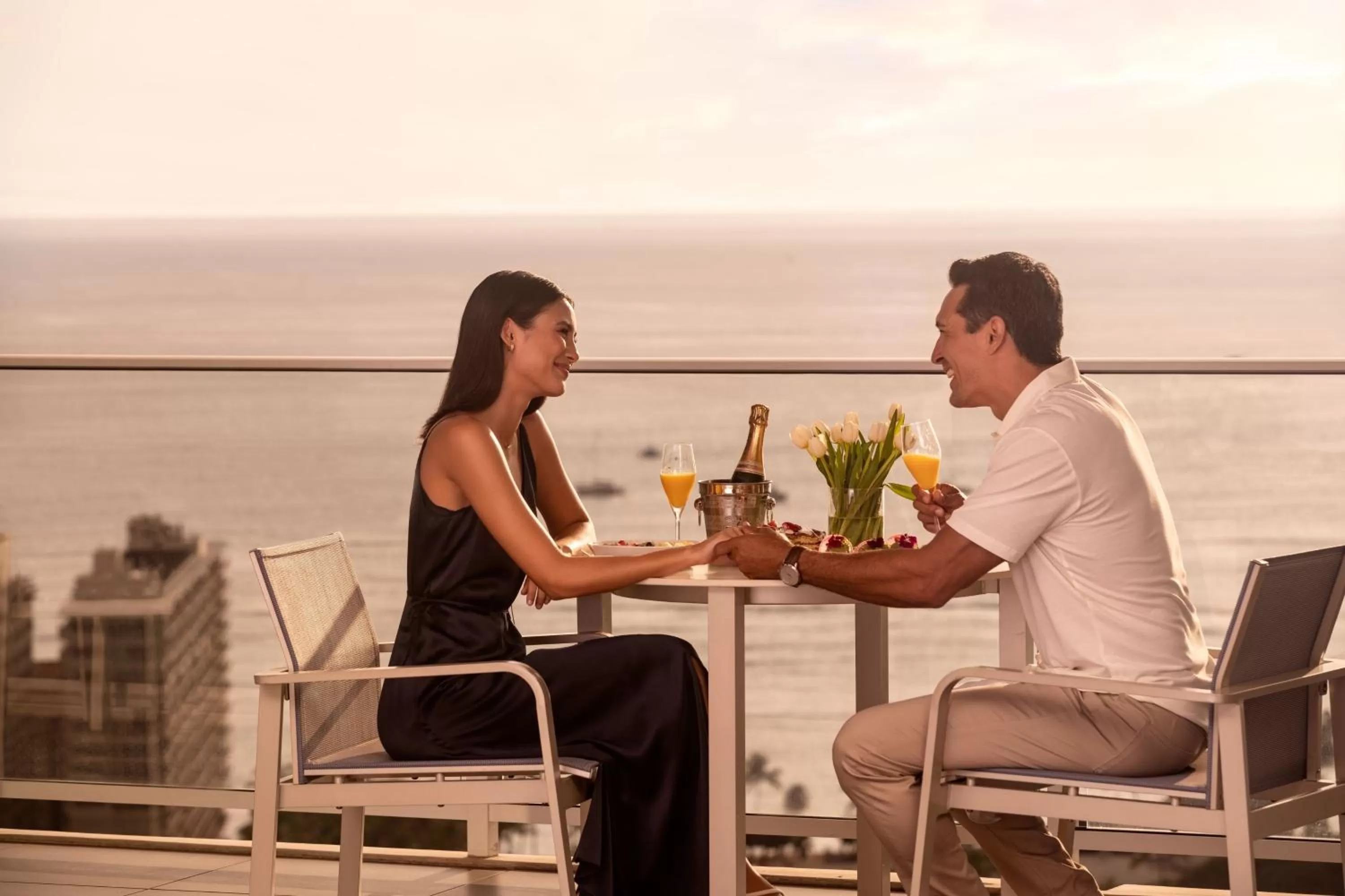 Restaurant/places to eat in The Ritz-Carlton Residences, Waikiki Beach Hotel