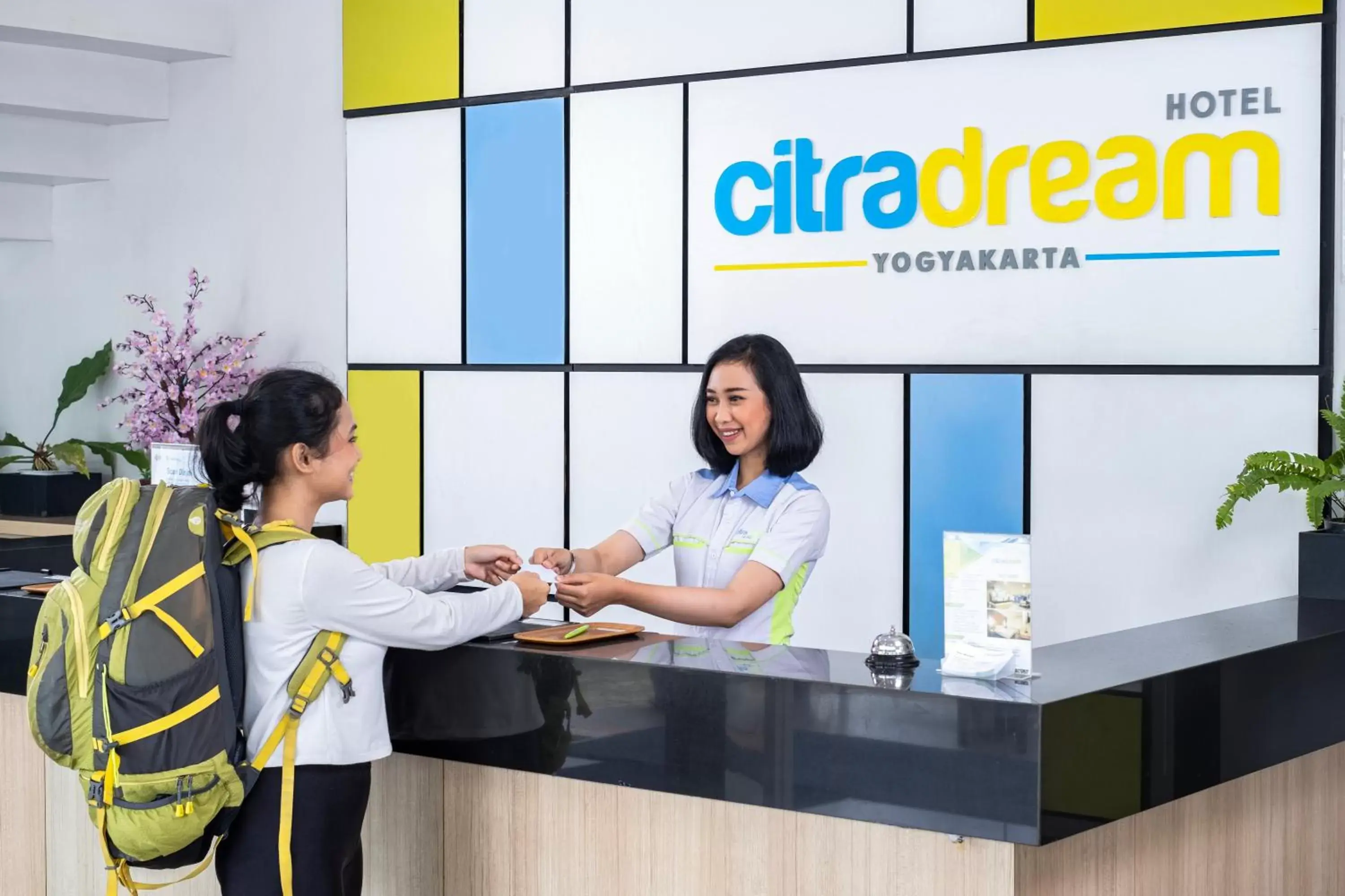 Lobby or reception in Hotel Citradream Tugu Yogyakarta