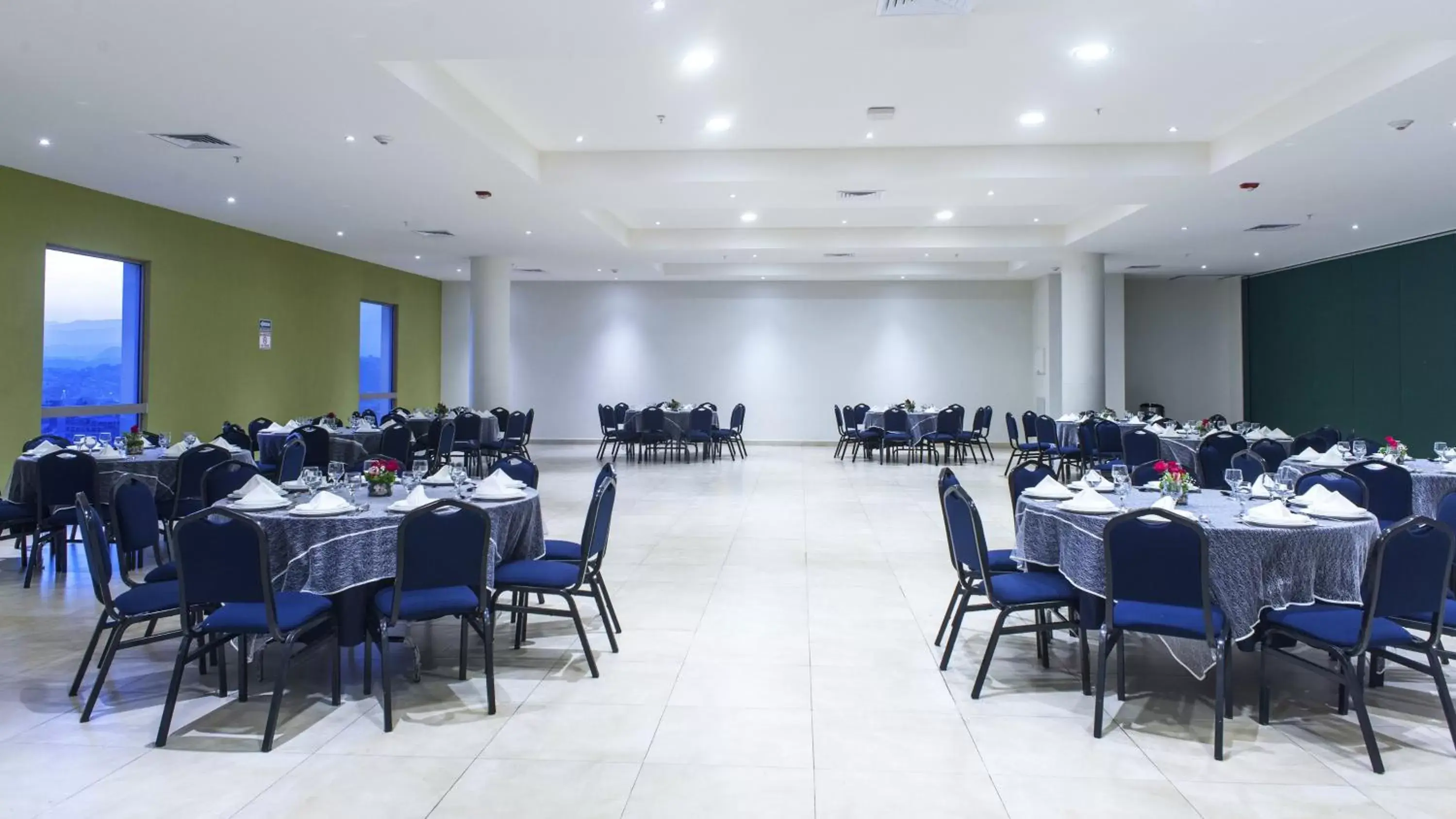 Banquet/Function facilities, Restaurant/Places to Eat in Holiday Inn Express Xalapa