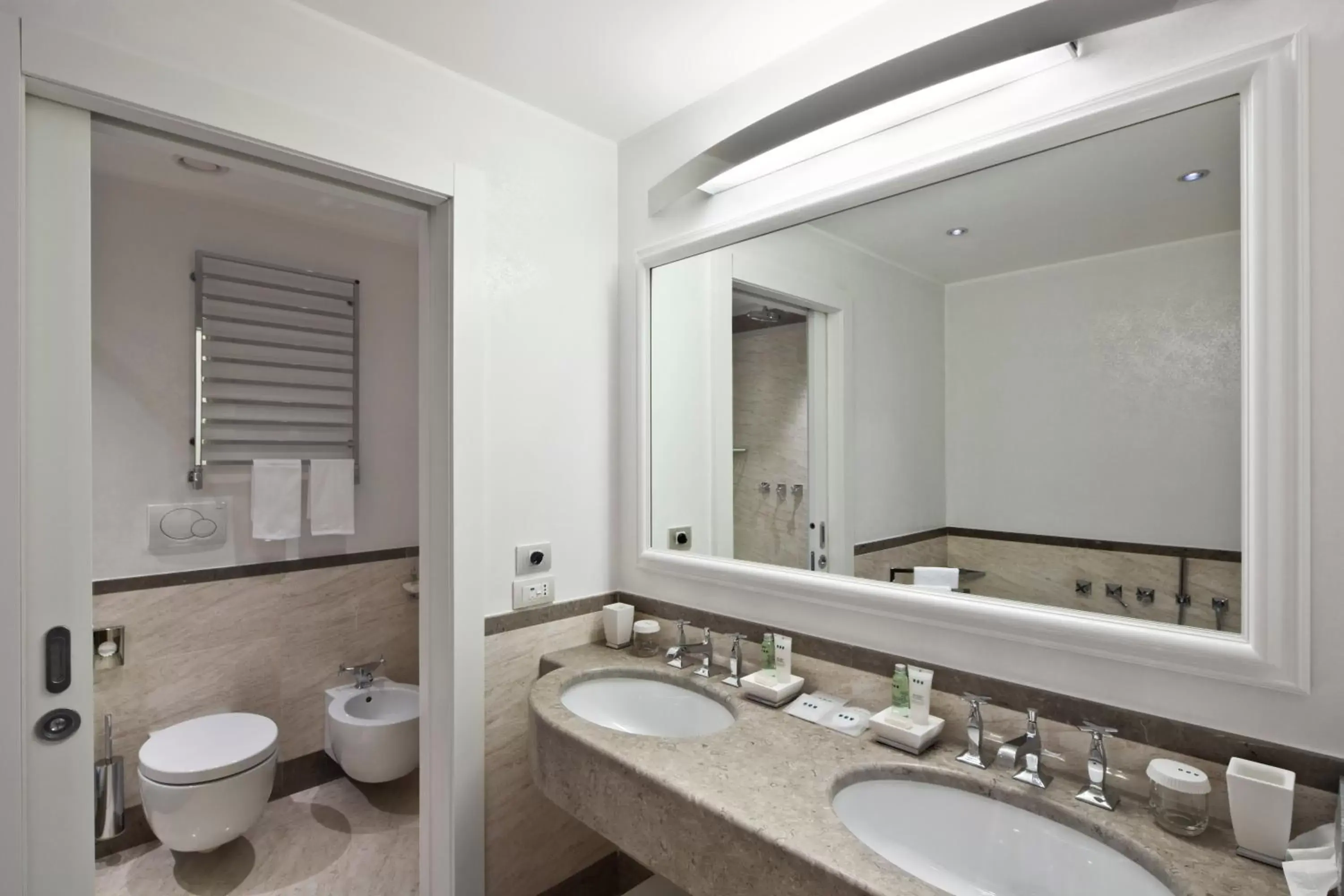 Bathroom in Maison Milano | UNA Esperienze