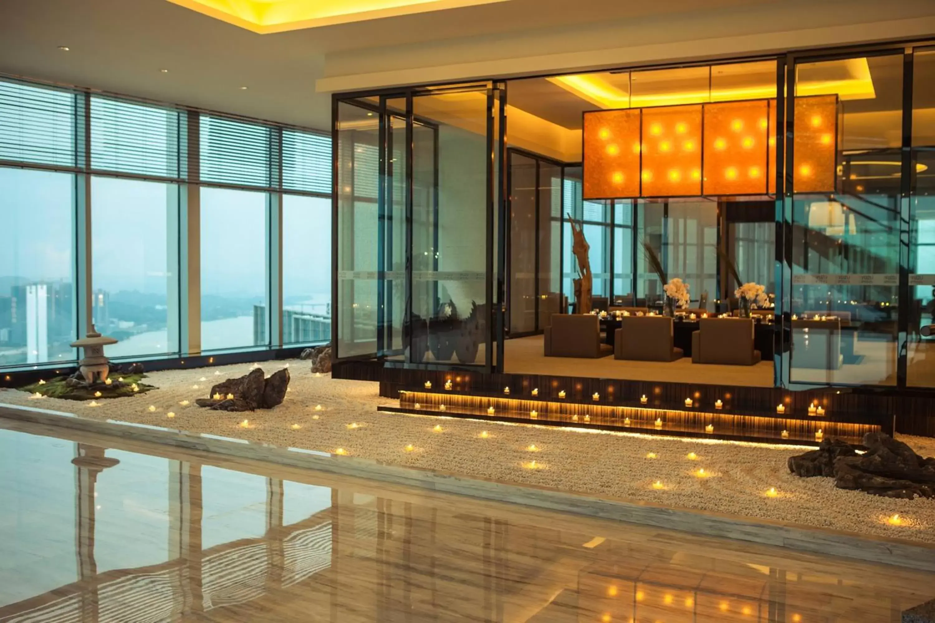 Restaurant/places to eat, Swimming Pool in Renaissance Huizhou Hotel
