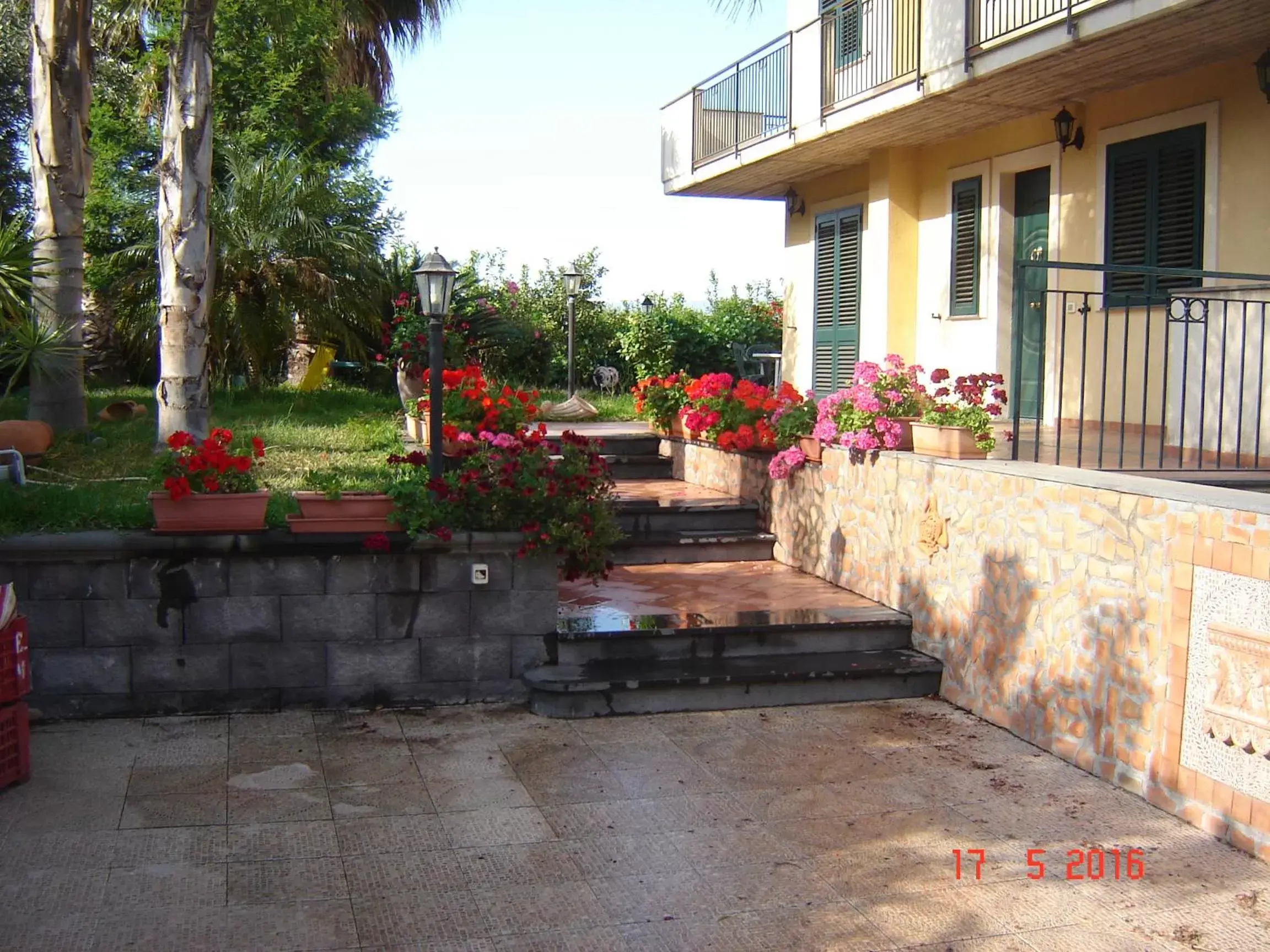 Facade/entrance in B&B Villa San Leonardo