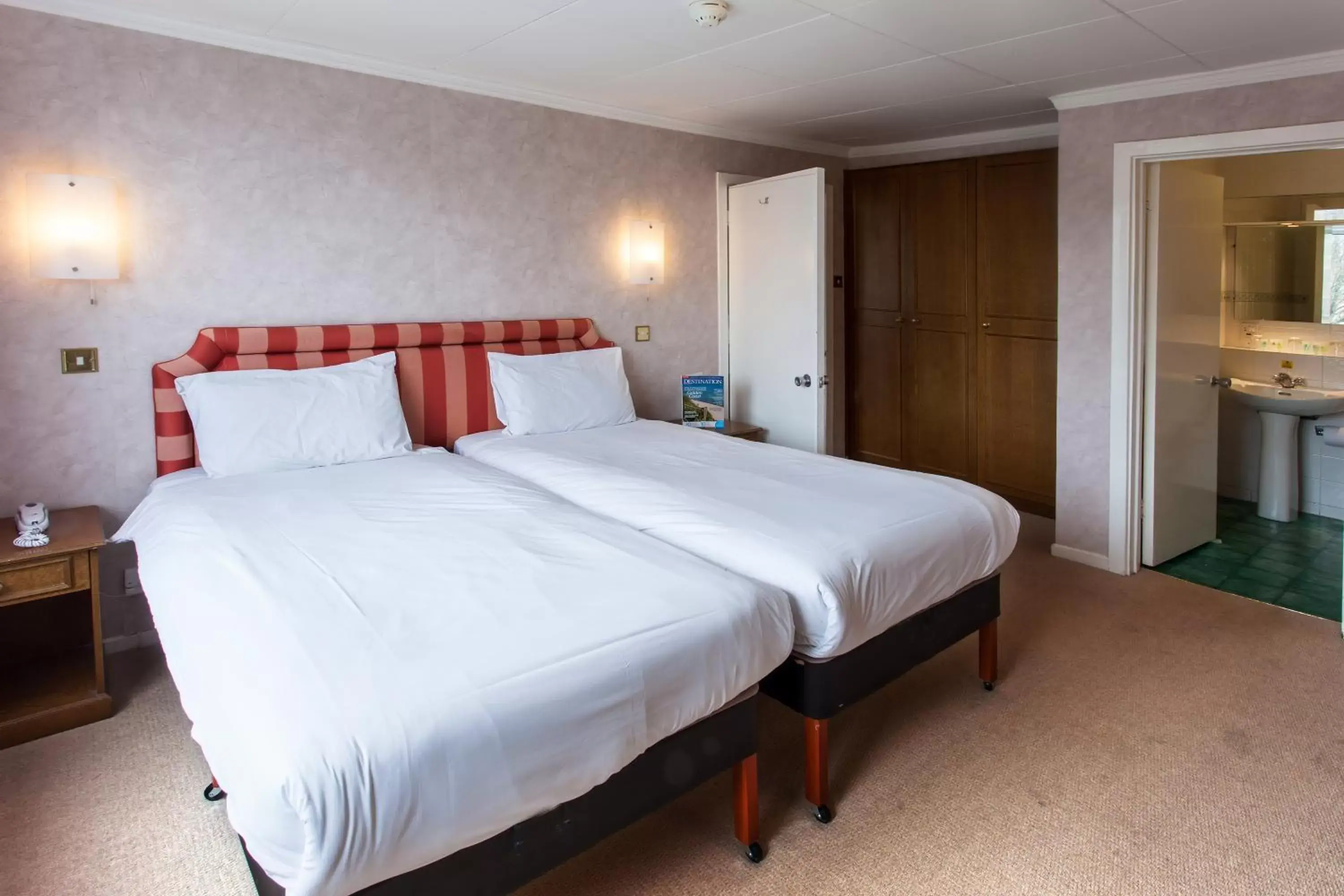 Bed in Heathlands Hotel