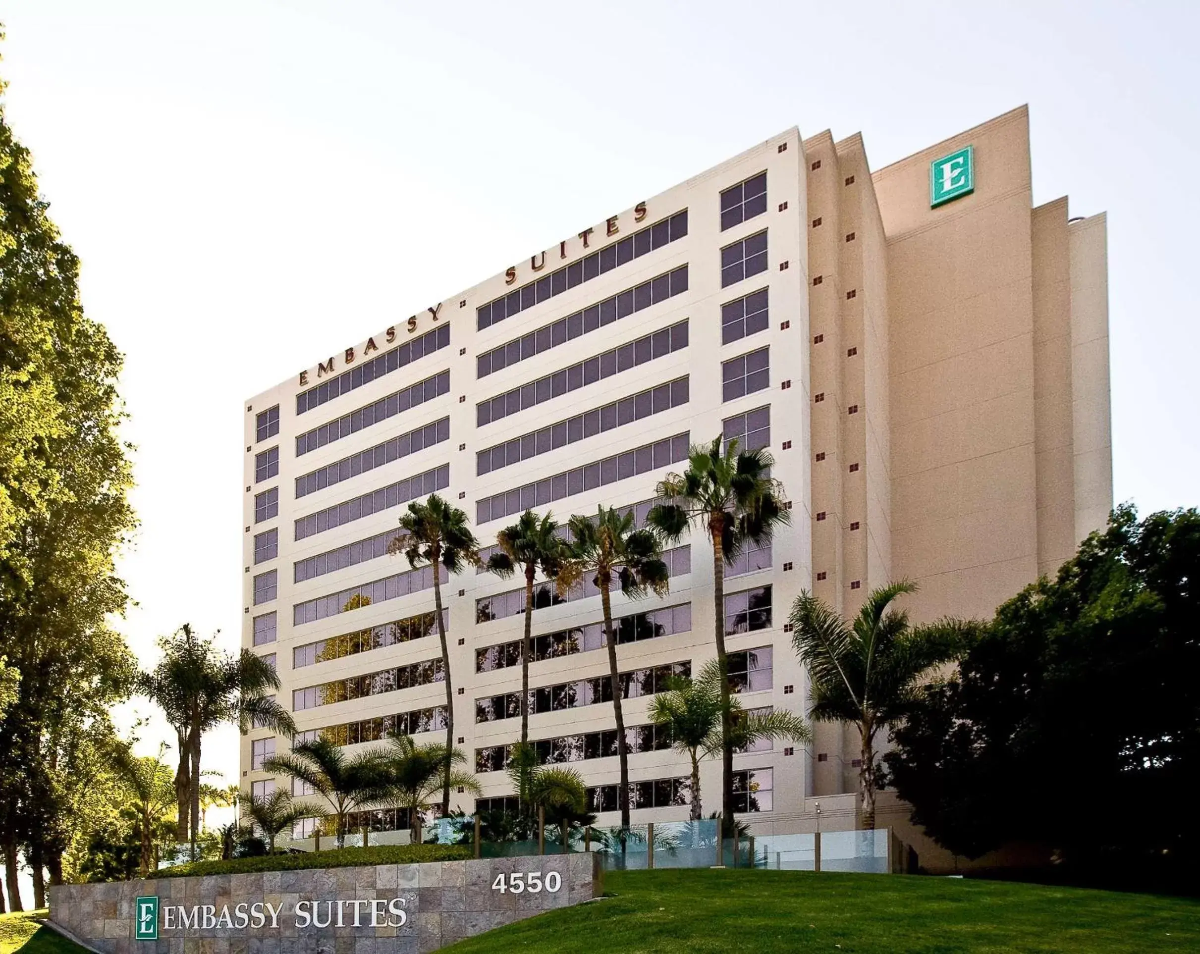 Property Building in Embassy Suites by Hilton San Diego La Jolla
