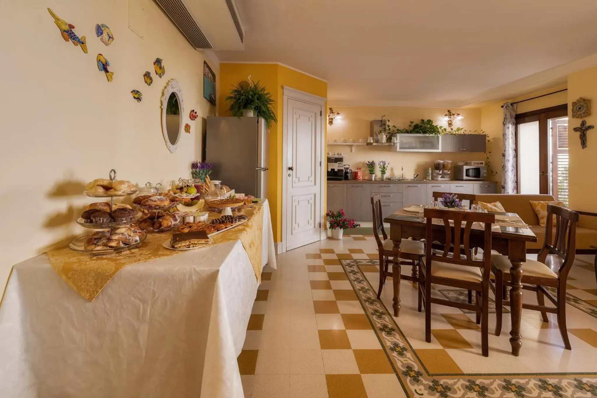 Dining Area in Casa Manzella