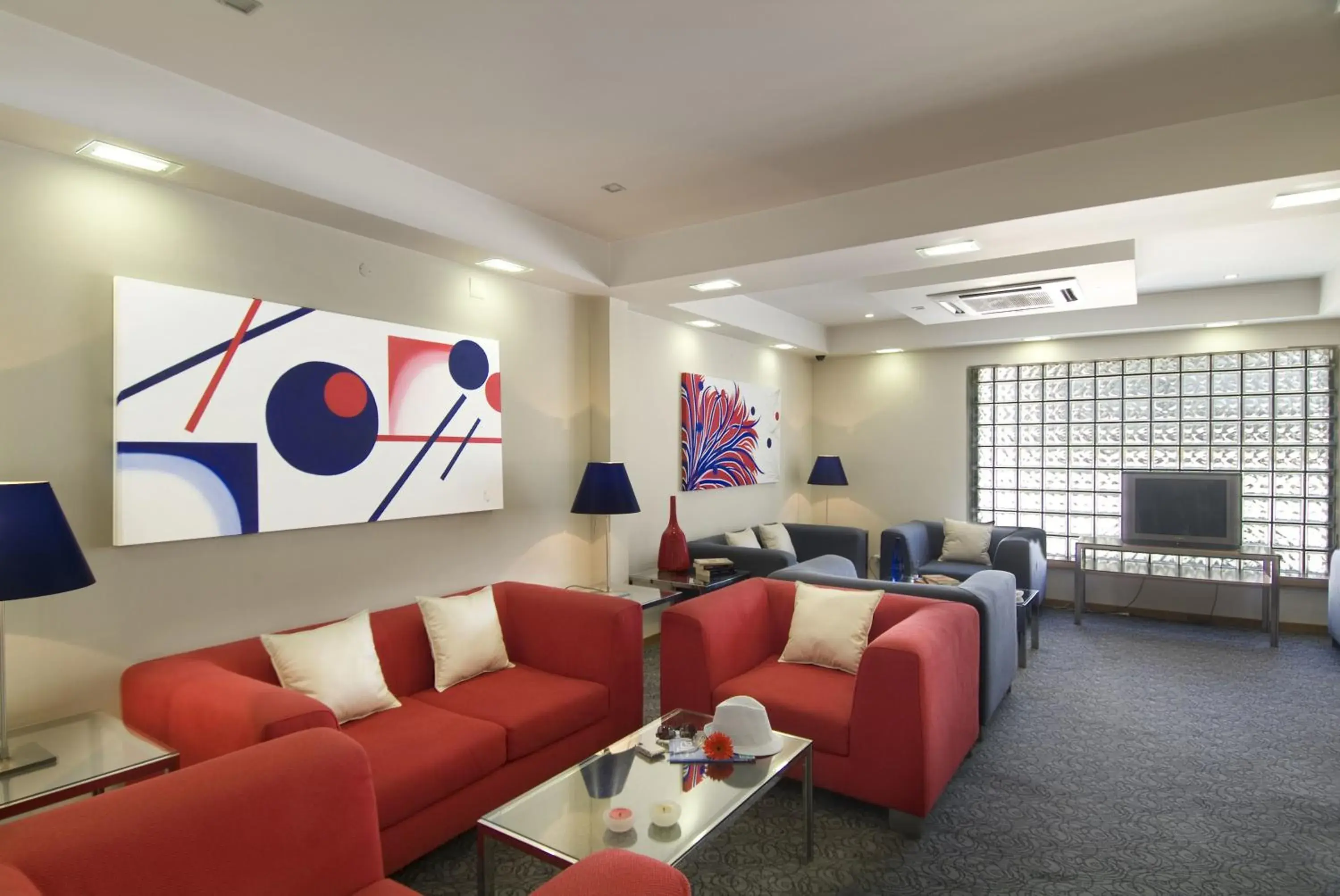 Communal lounge/ TV room in Hotel Cruz Alta