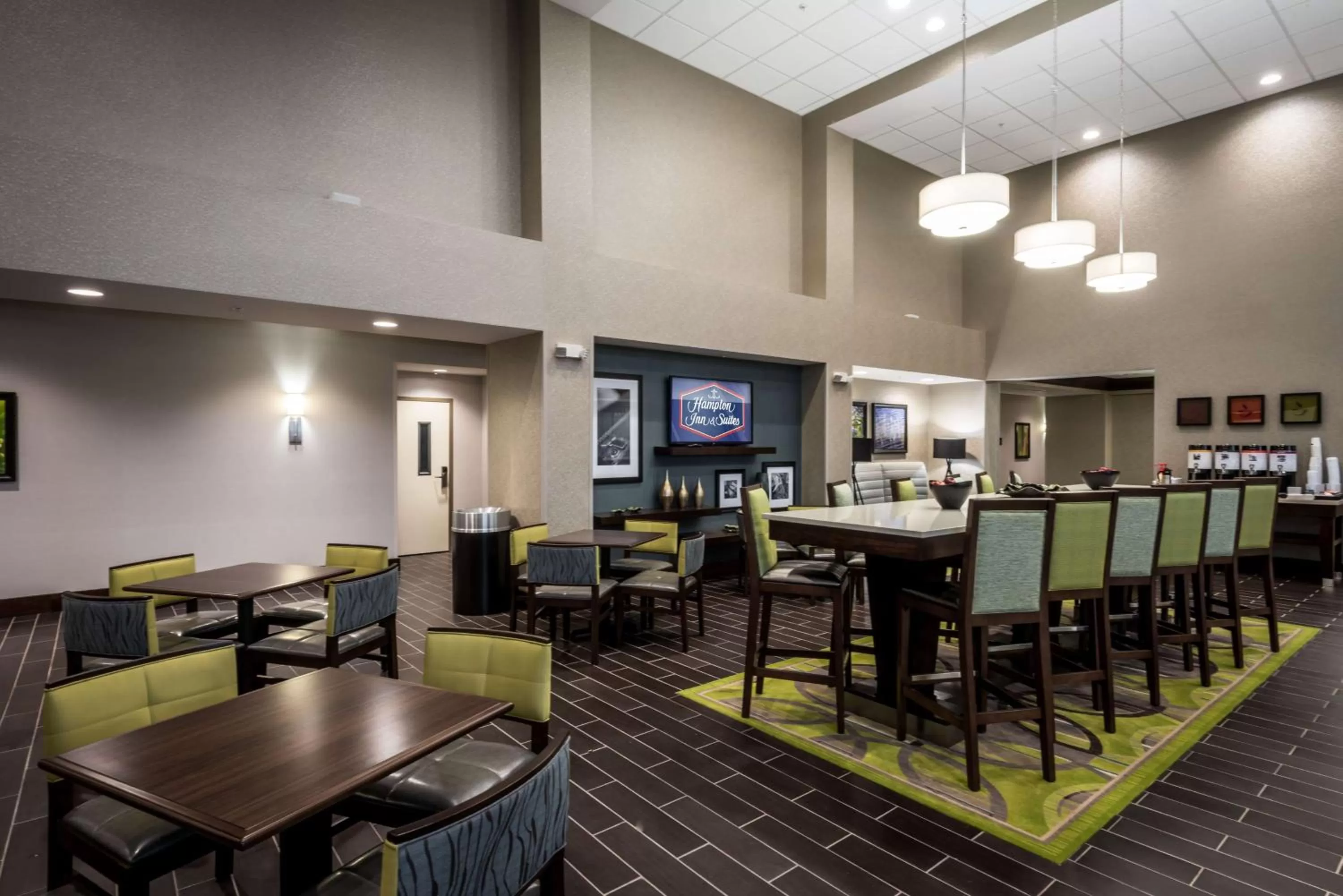 Restaurant/places to eat in Hampton Inn & Suites By Hilton Hammond, In