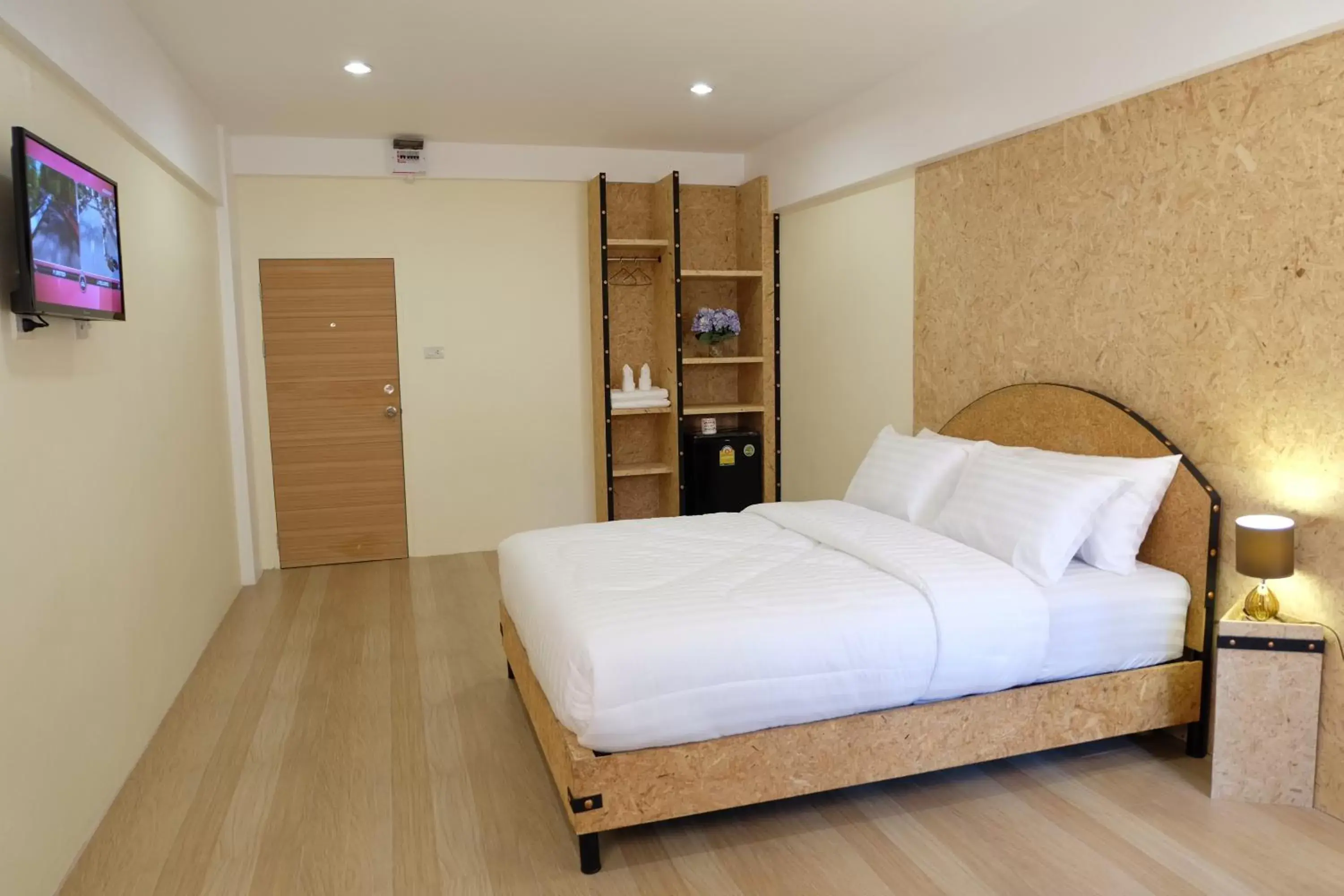 Bedroom, Bed in Area 69 (Don Muang Airport)