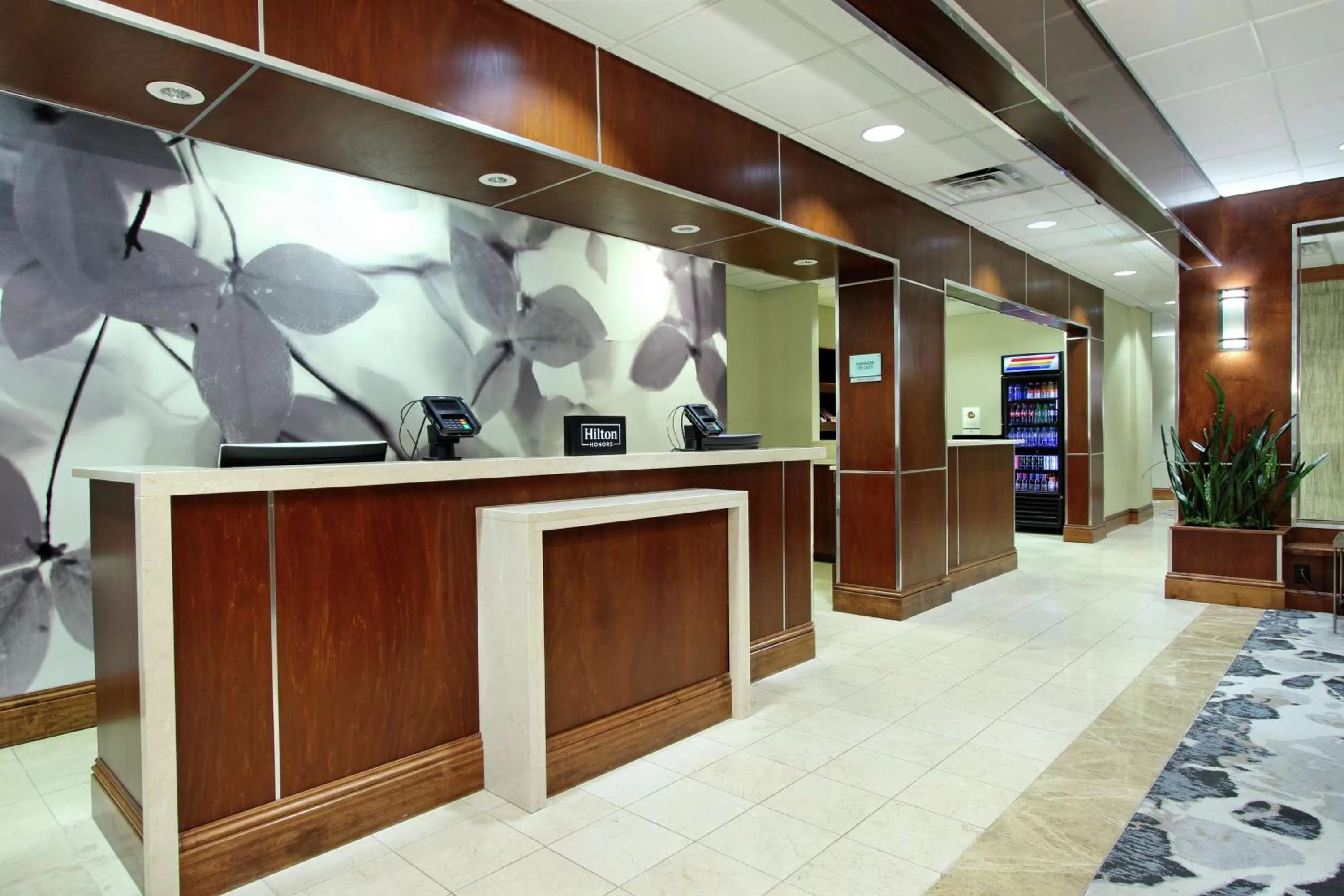 Lobby or reception in Doubletree by Hilton Newark