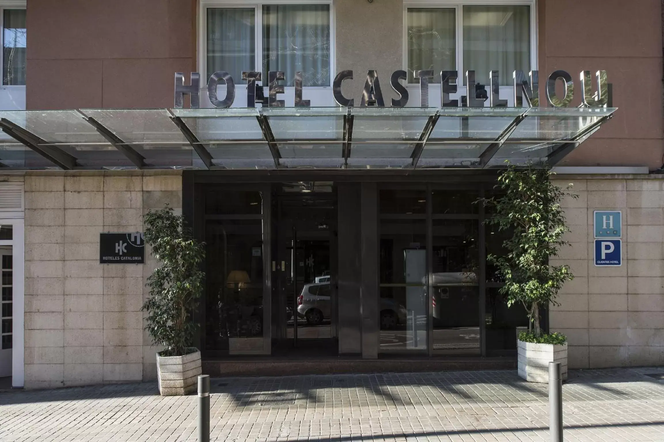 Facade/entrance in Catalonia Castellnou