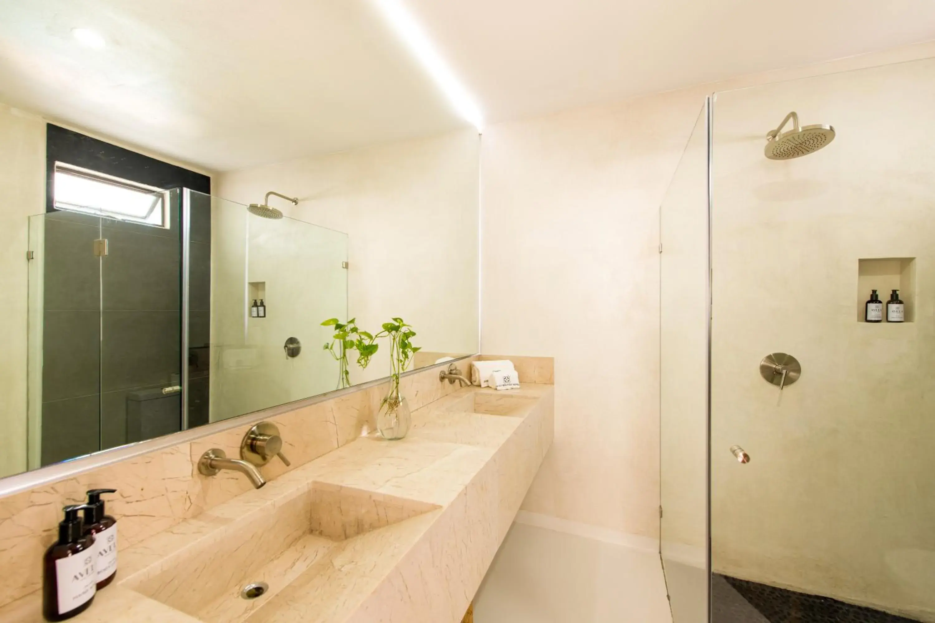 Shower, Bathroom in Avela Boutique Hotel