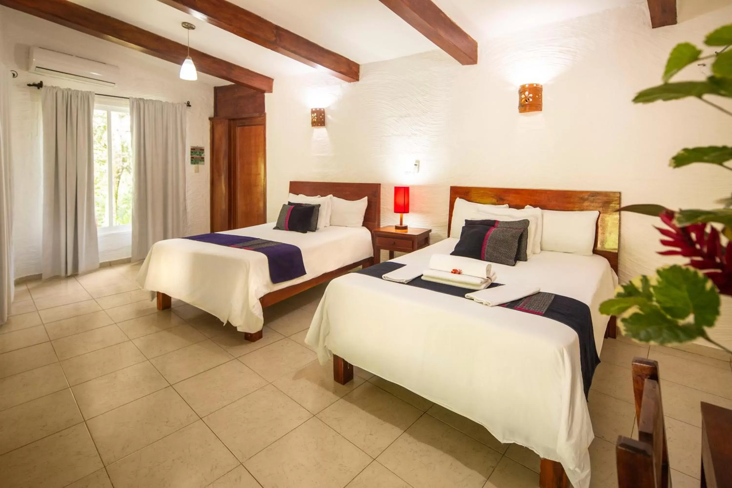 Bedroom, Bed in Hotel La Aldea del Halach Huinic