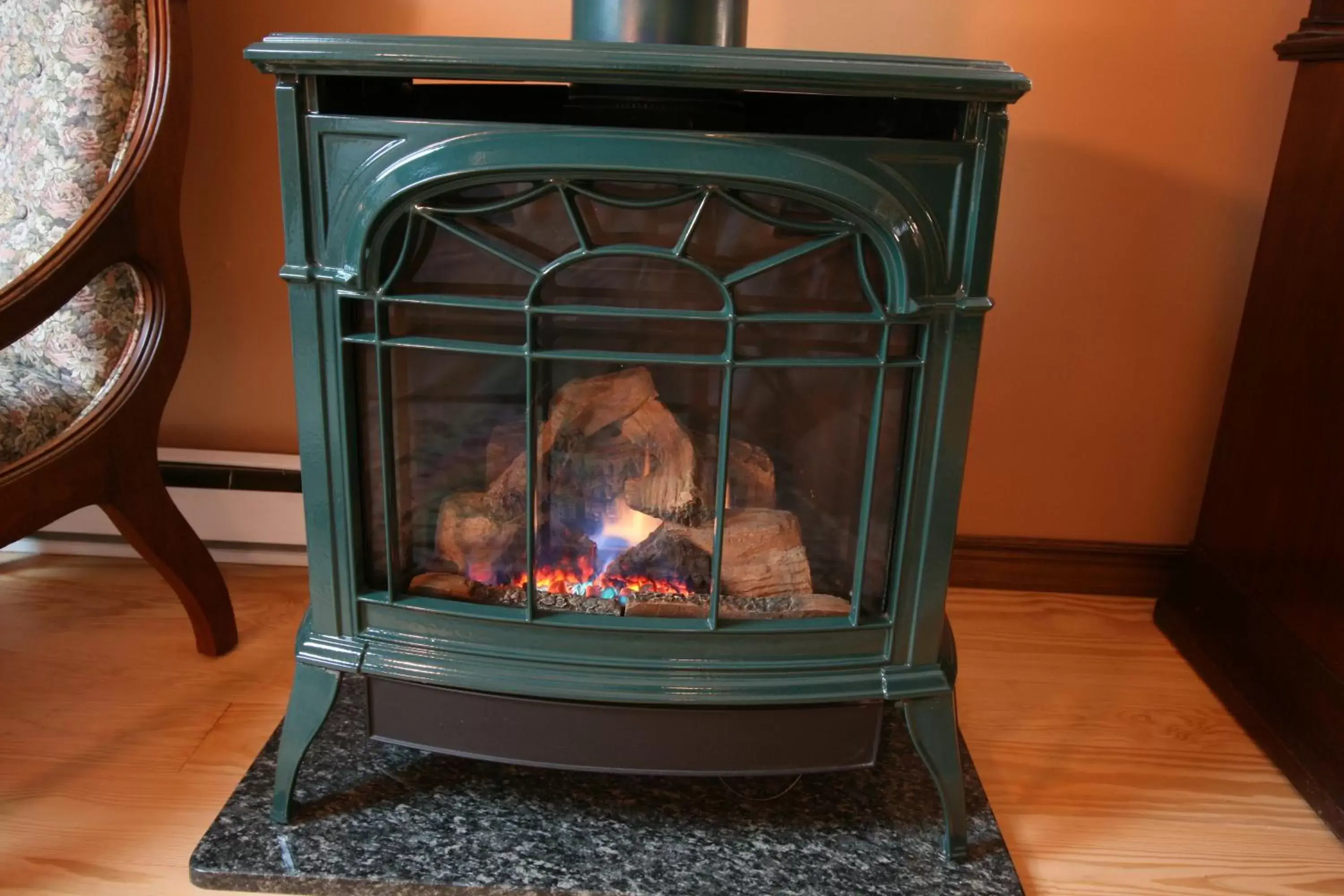 Deluxe King Room in The Governor's Inn Deluxe King Room in The Governor's Inn