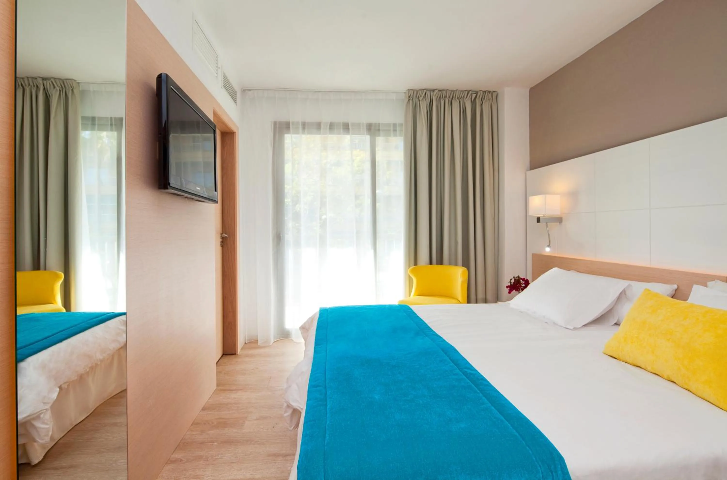 Bed in JS Palma Stay - Adults Only