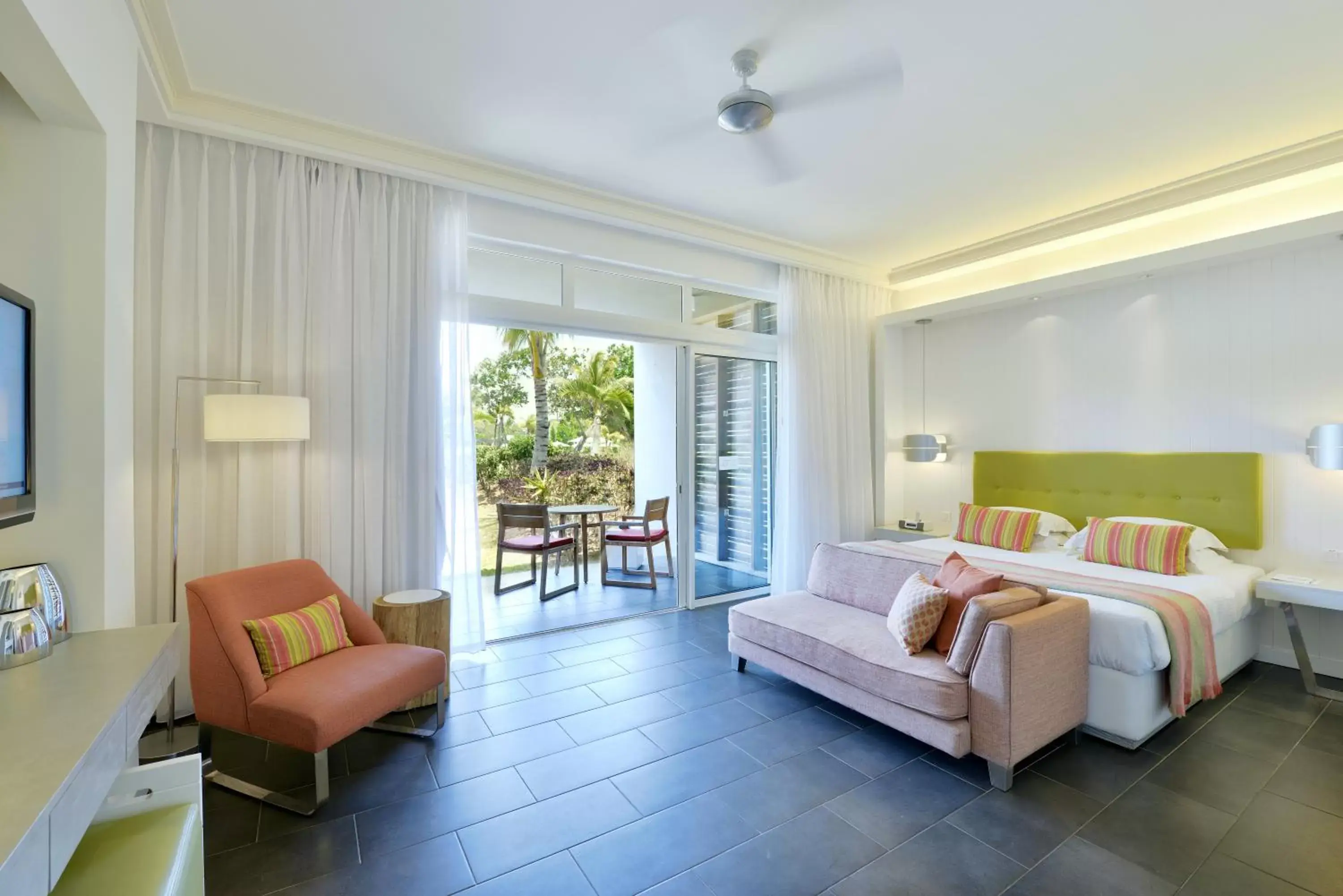 Bedroom, Seating Area in Long Beach Mauritius