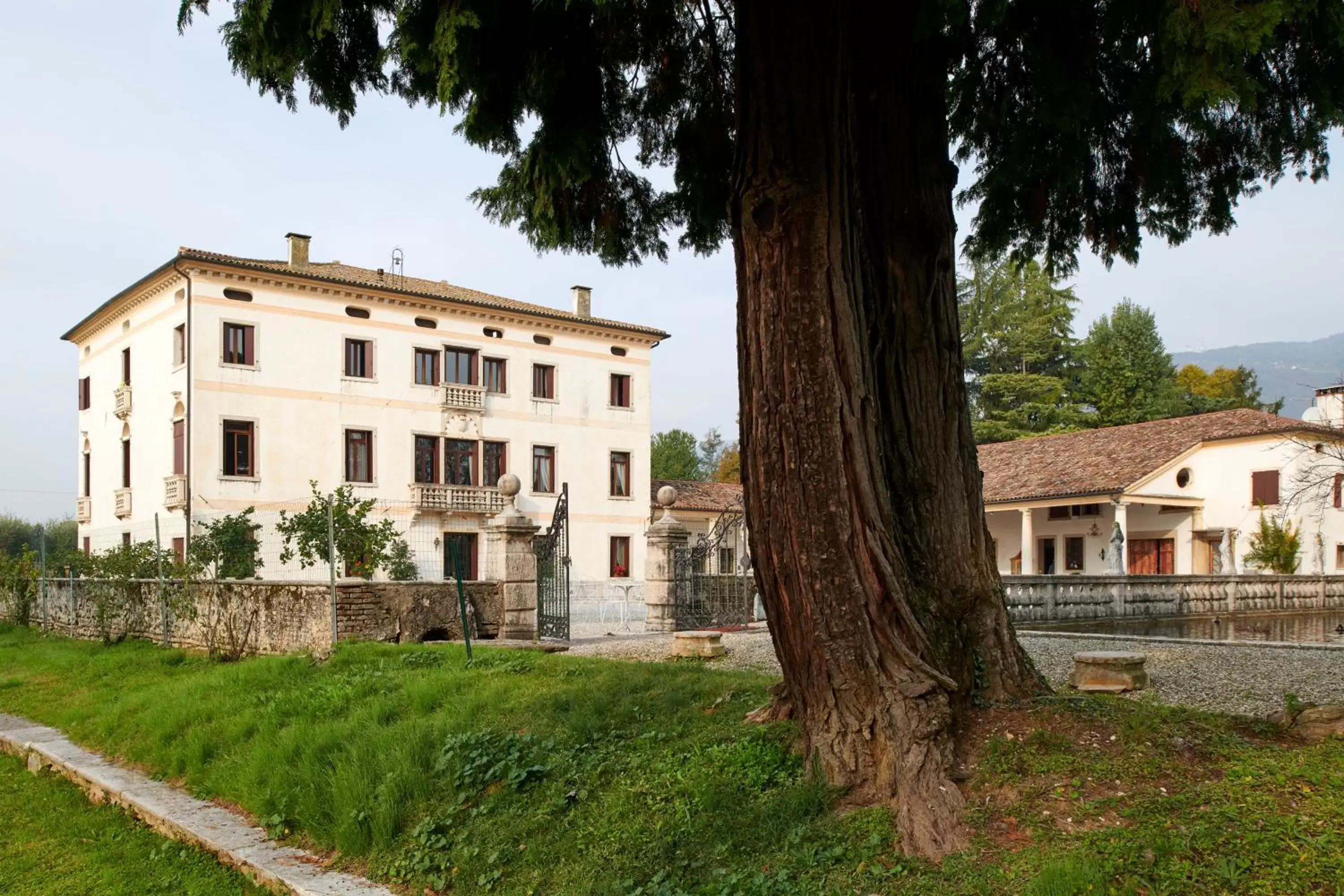 Property Building in Villa Stecchini