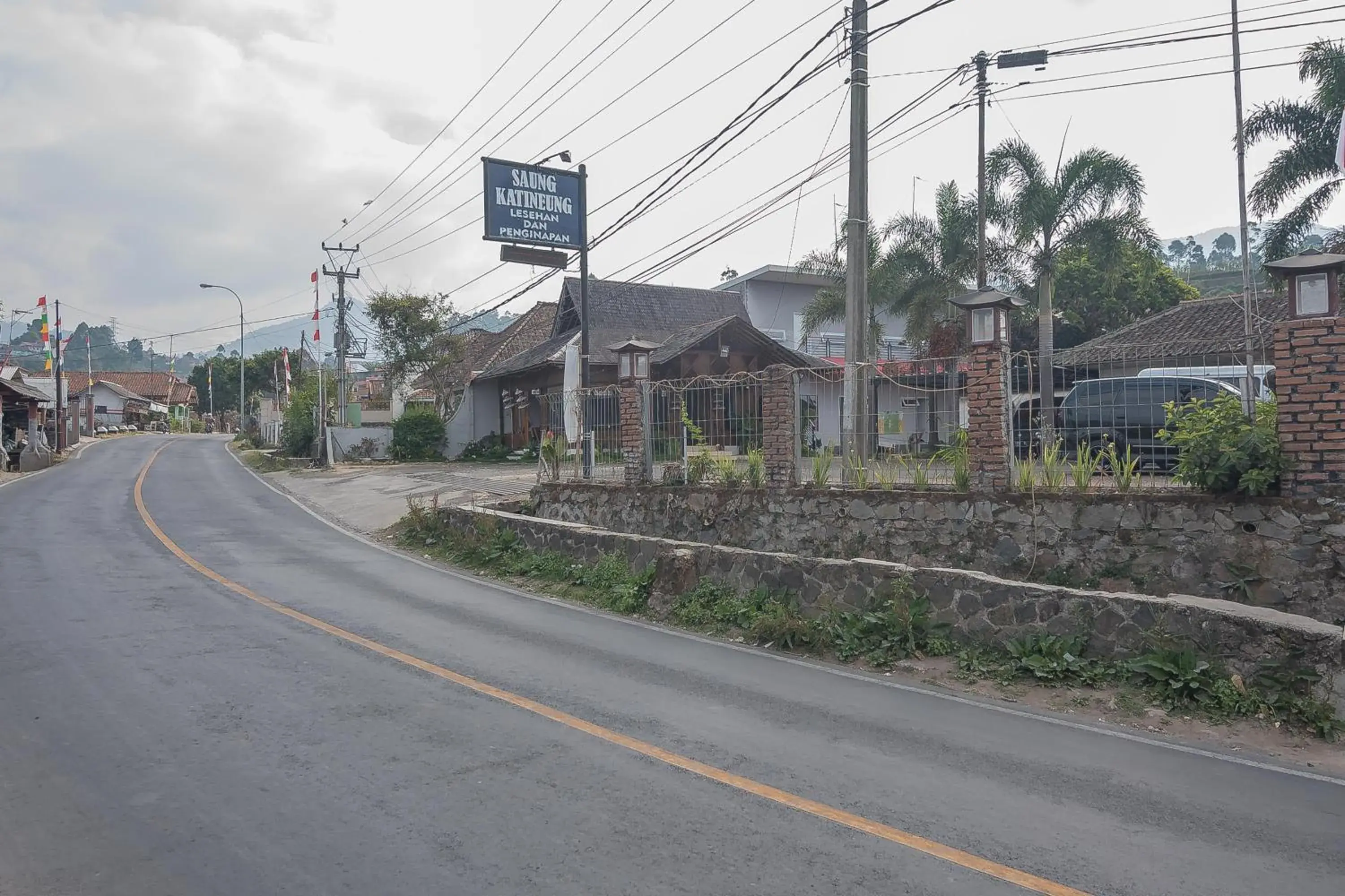 City view in RedDoorz near Happy Farm Ciwidey City view in RedDoorz near Happy Farm Ciwidey