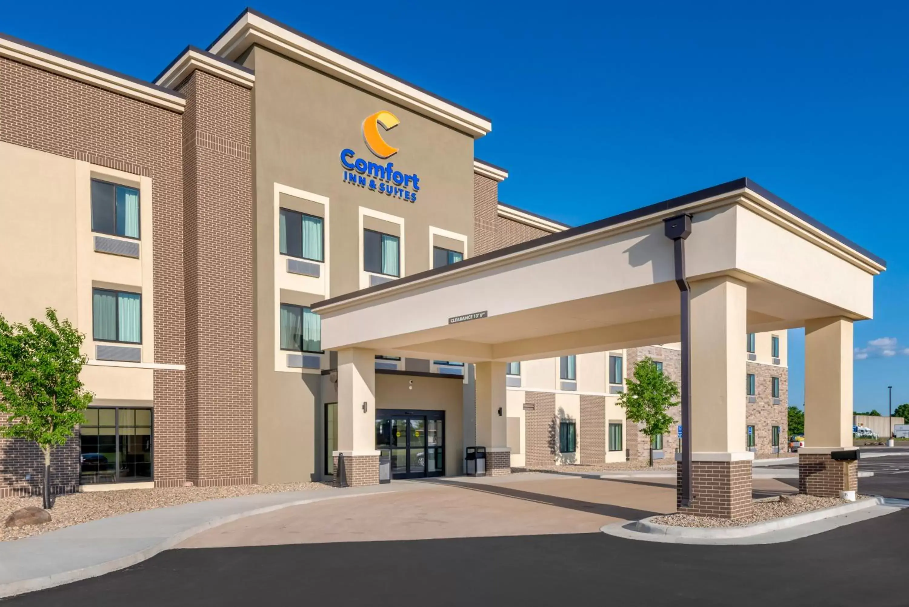 Property building in Comfort Inn & Suites