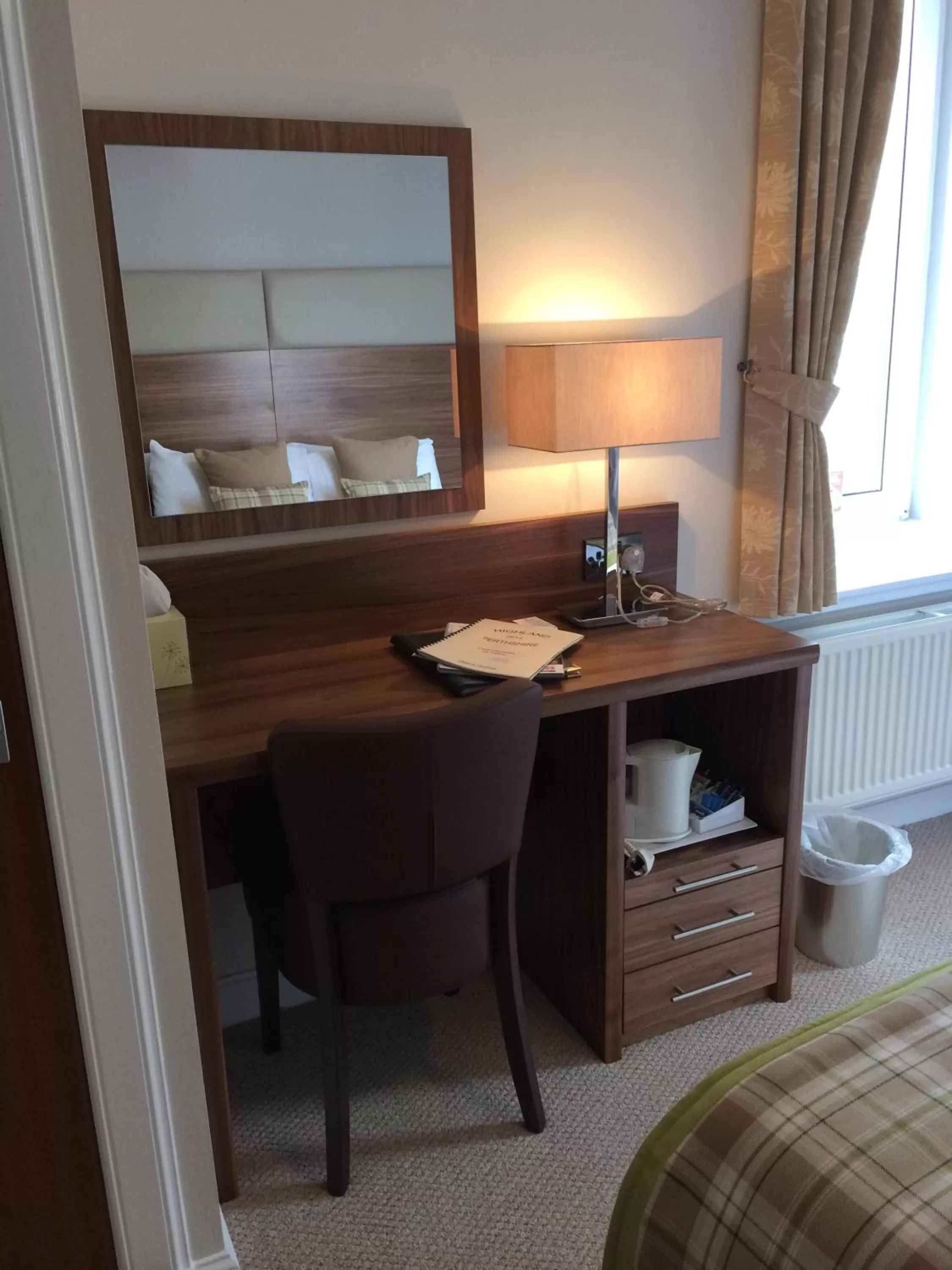 Bedroom, TV/Entertainment Center in Rosehill Guest House