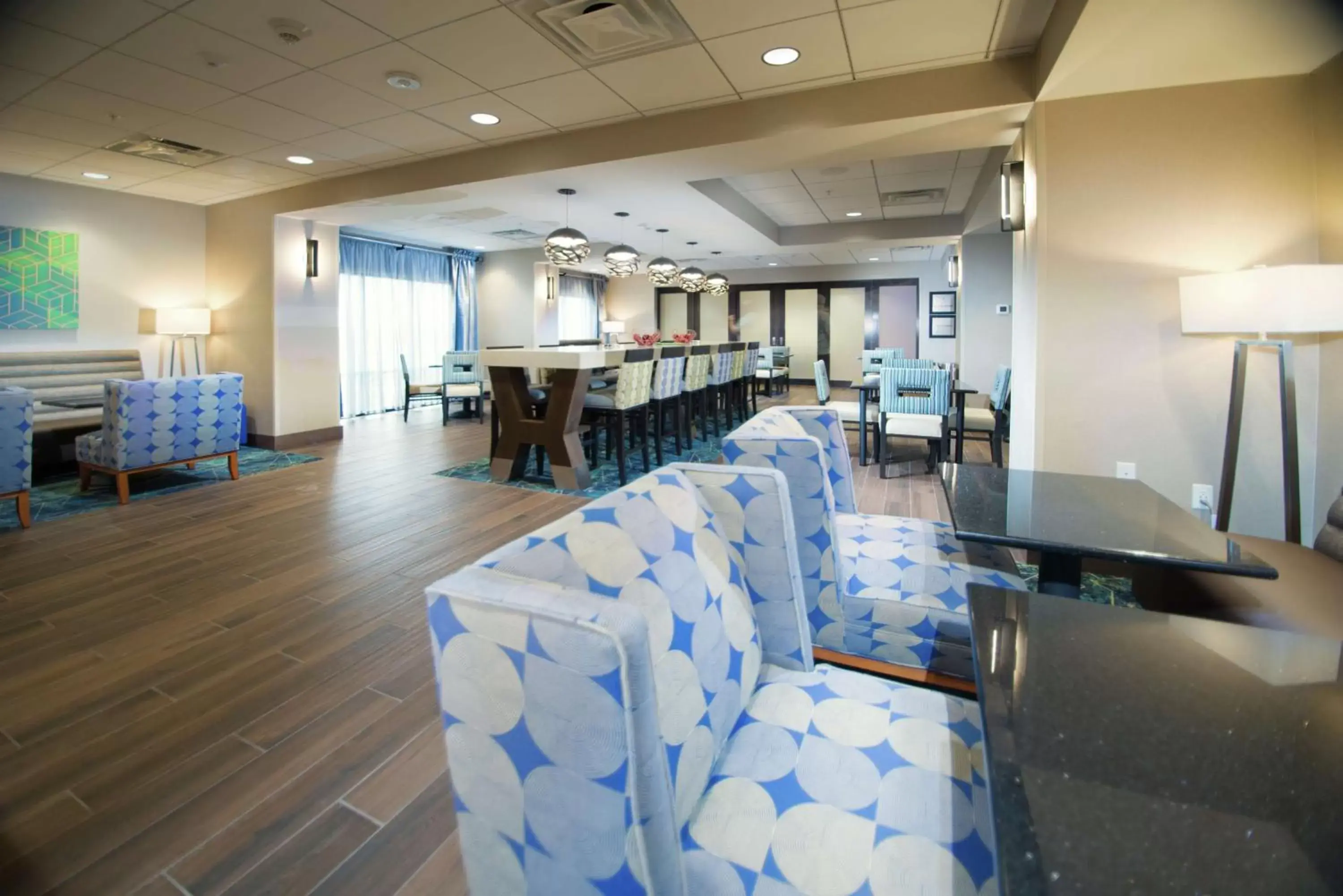 Dining area, Restaurant/Places to Eat in Hampton Inn Arvin Tejon Ranch, Ca
