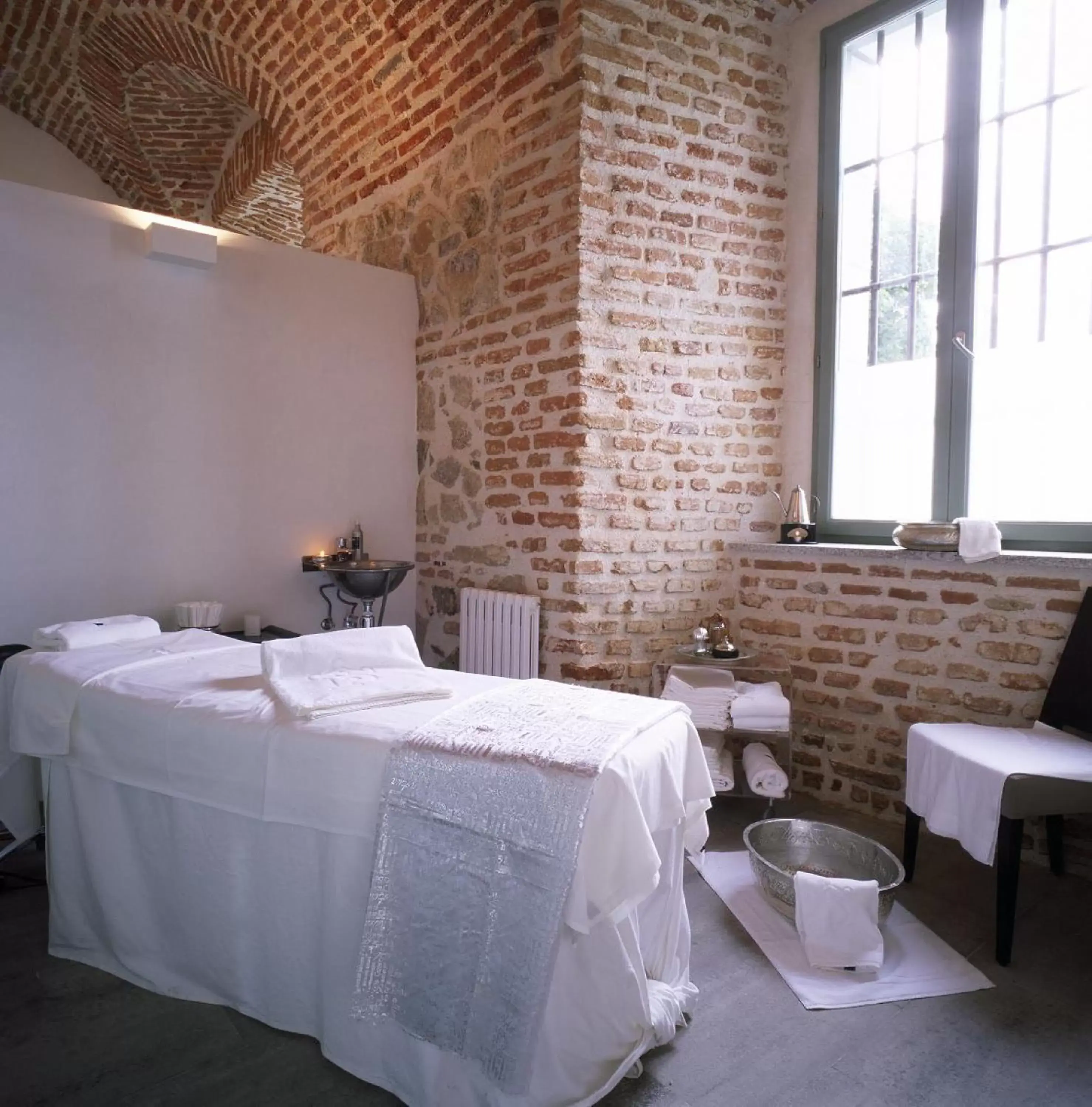 Spa and wellness centre/facilities, Bathroom in Parador de La Granja