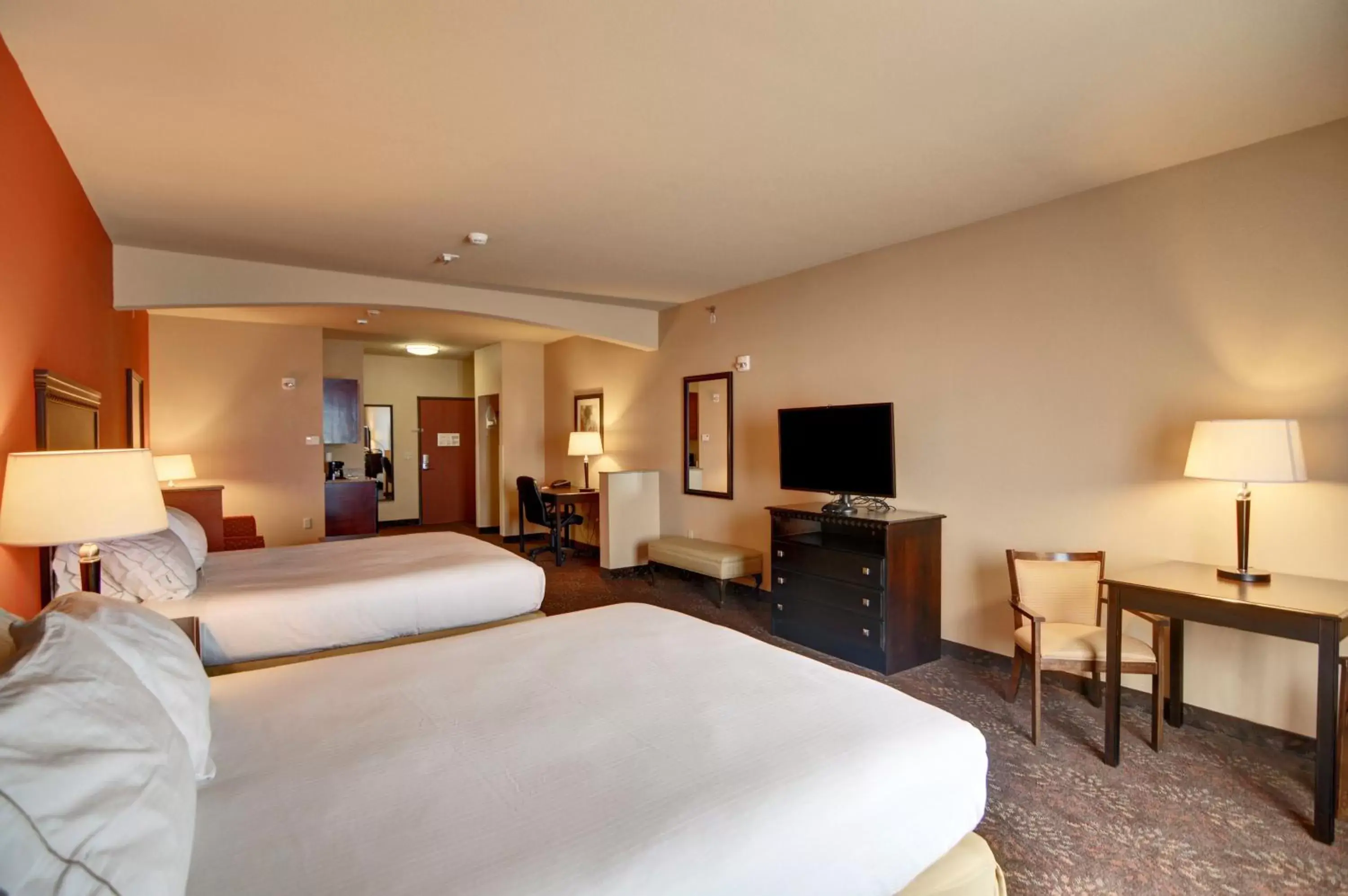 Photo of the whole room in Holiday Inn Express Hotel and Suites Altus, an IHG Hotel