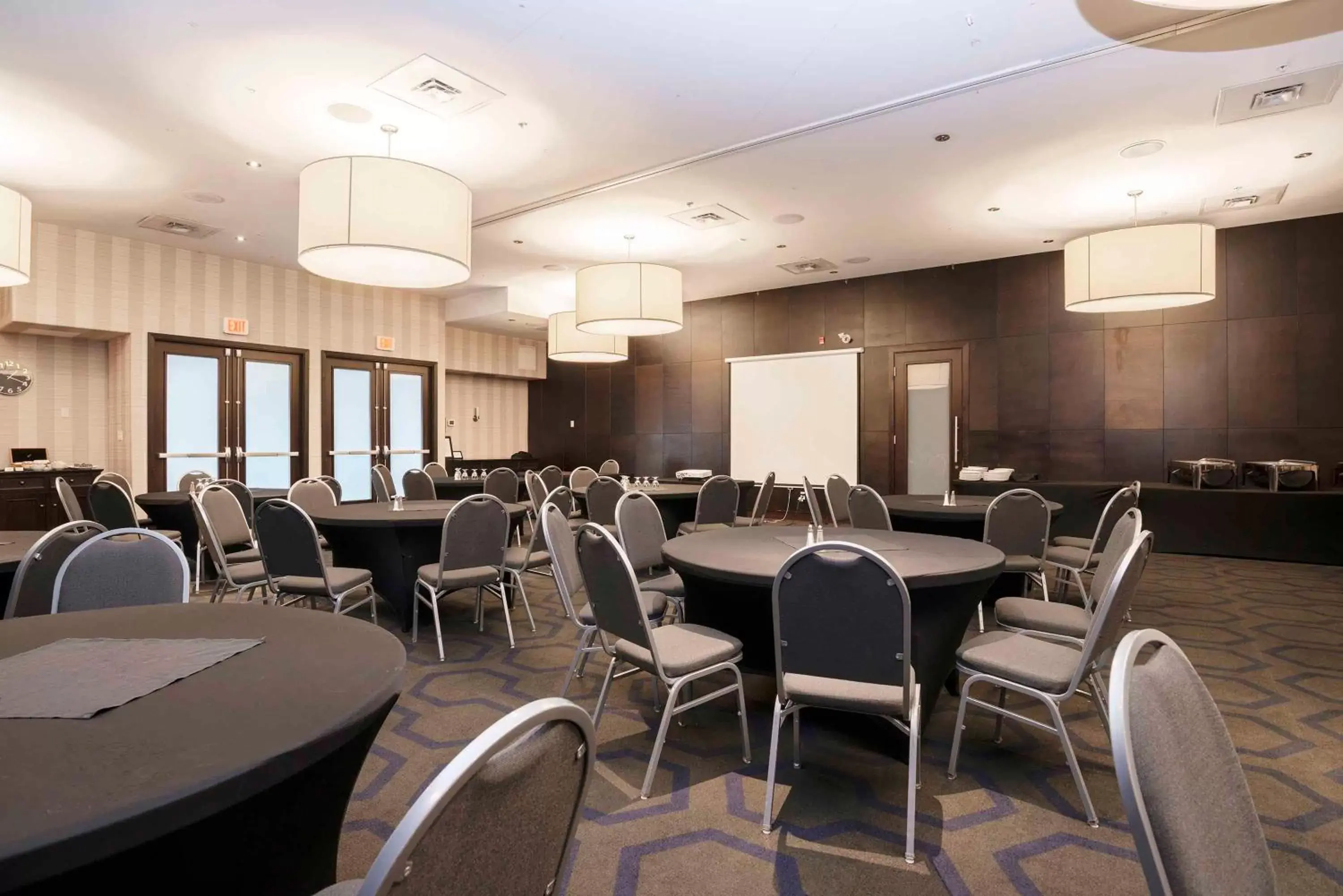 Meeting/conference room in Sandman Signature Prince George Hotel
