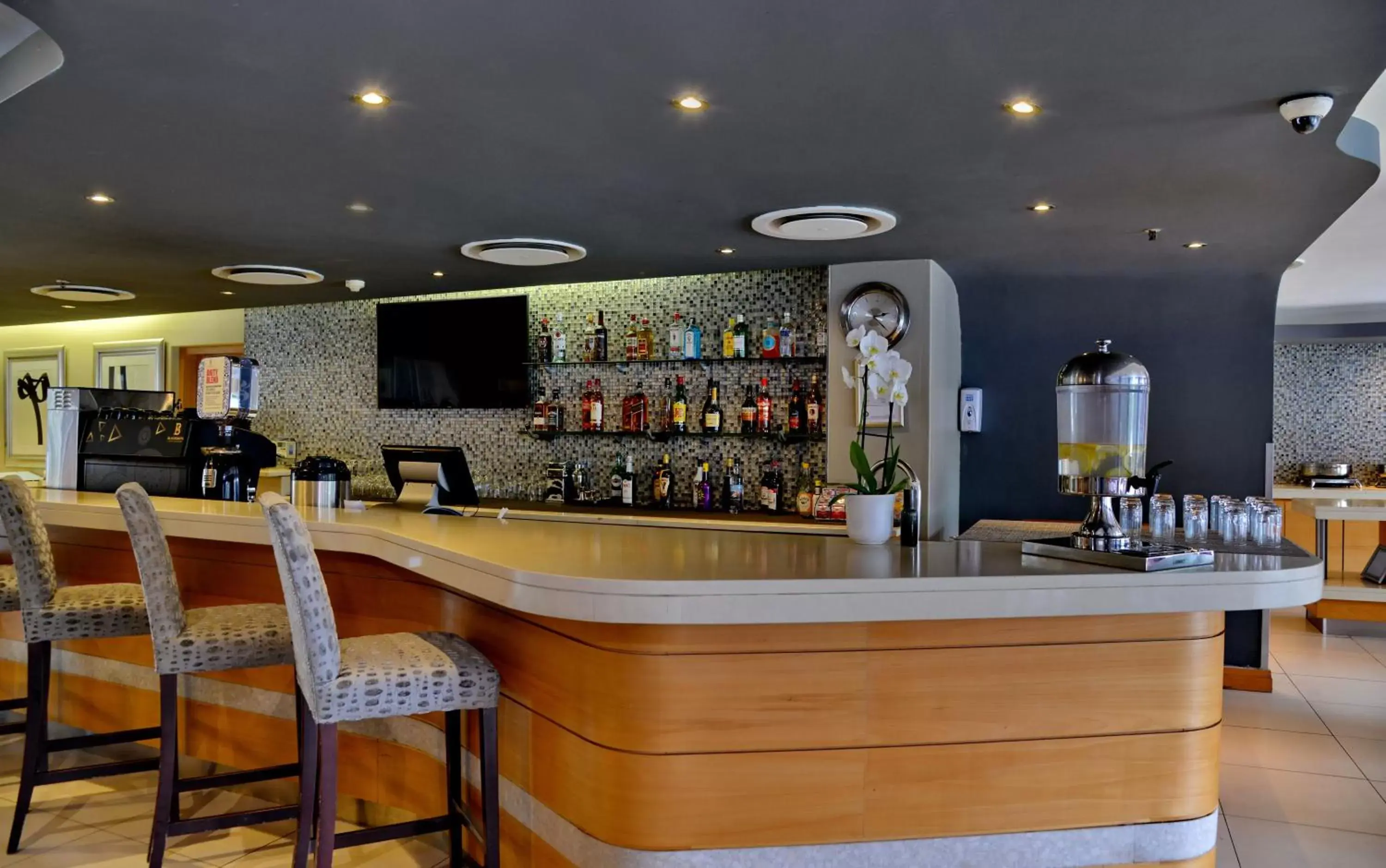 Restaurant/places to eat, Lounge/Bar in ANEW Hotel Roodepoort Johannesburg