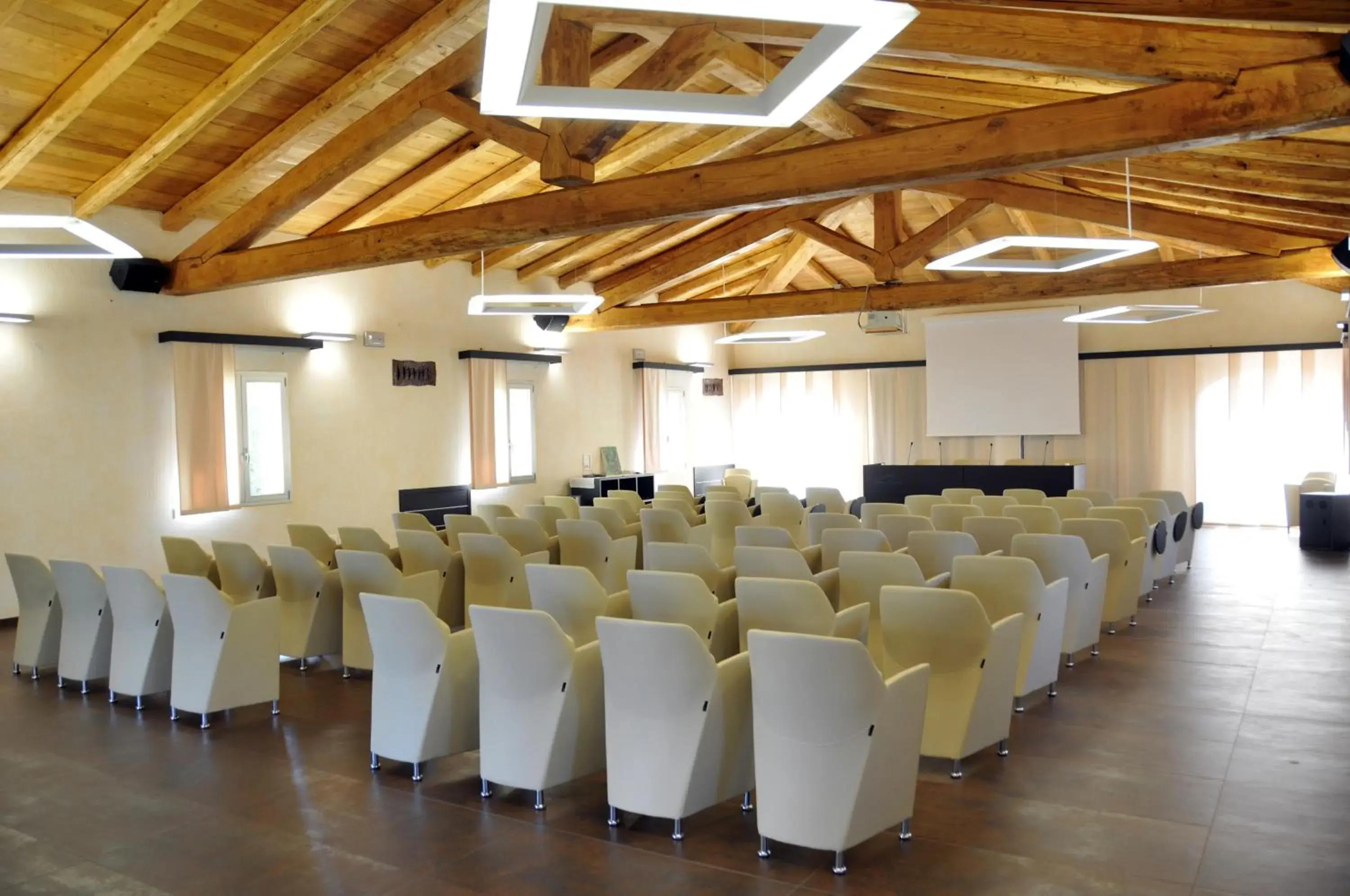 Business facilities in Tenuta Pilastru