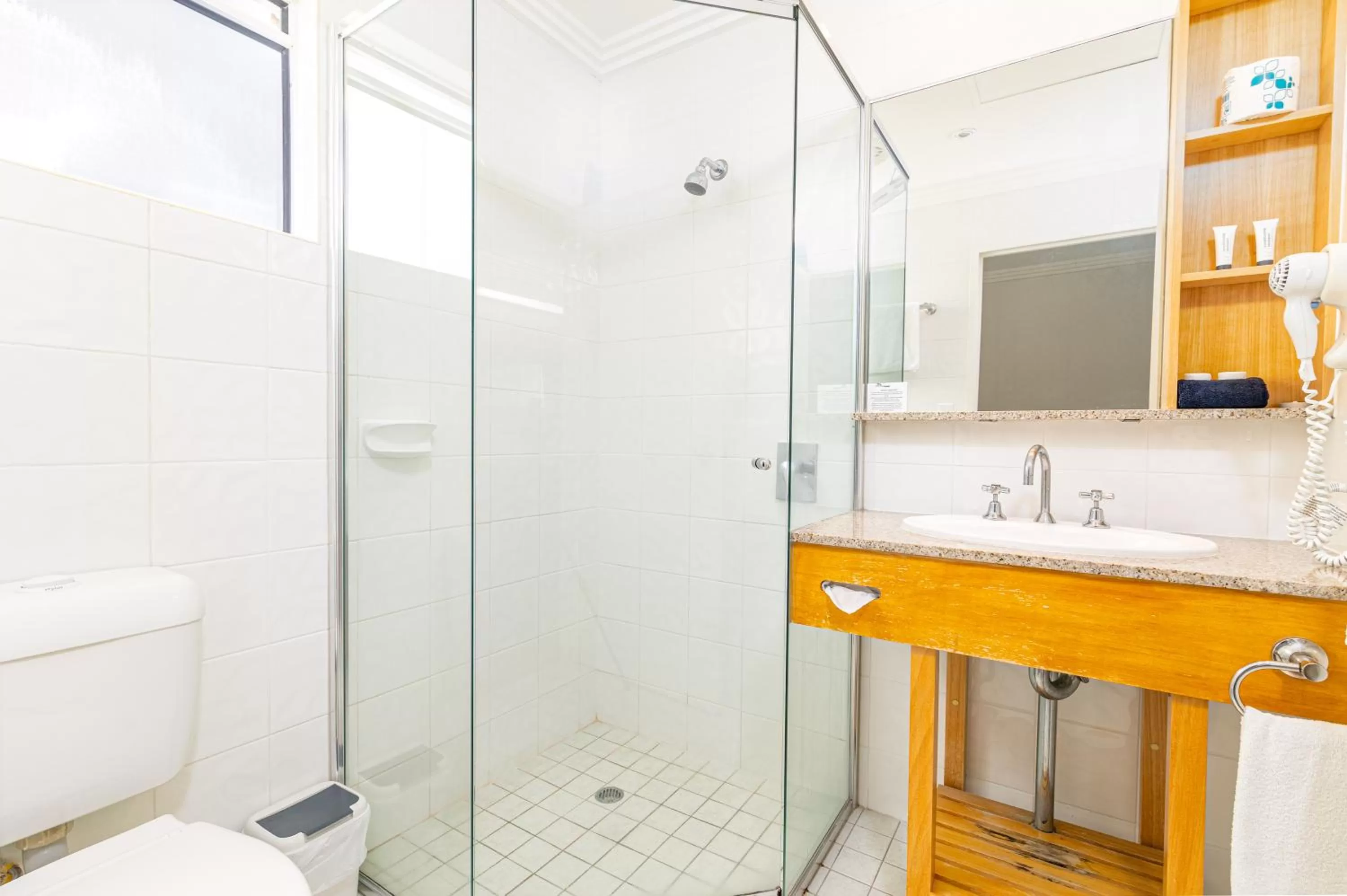 Bathroom in Seagulls