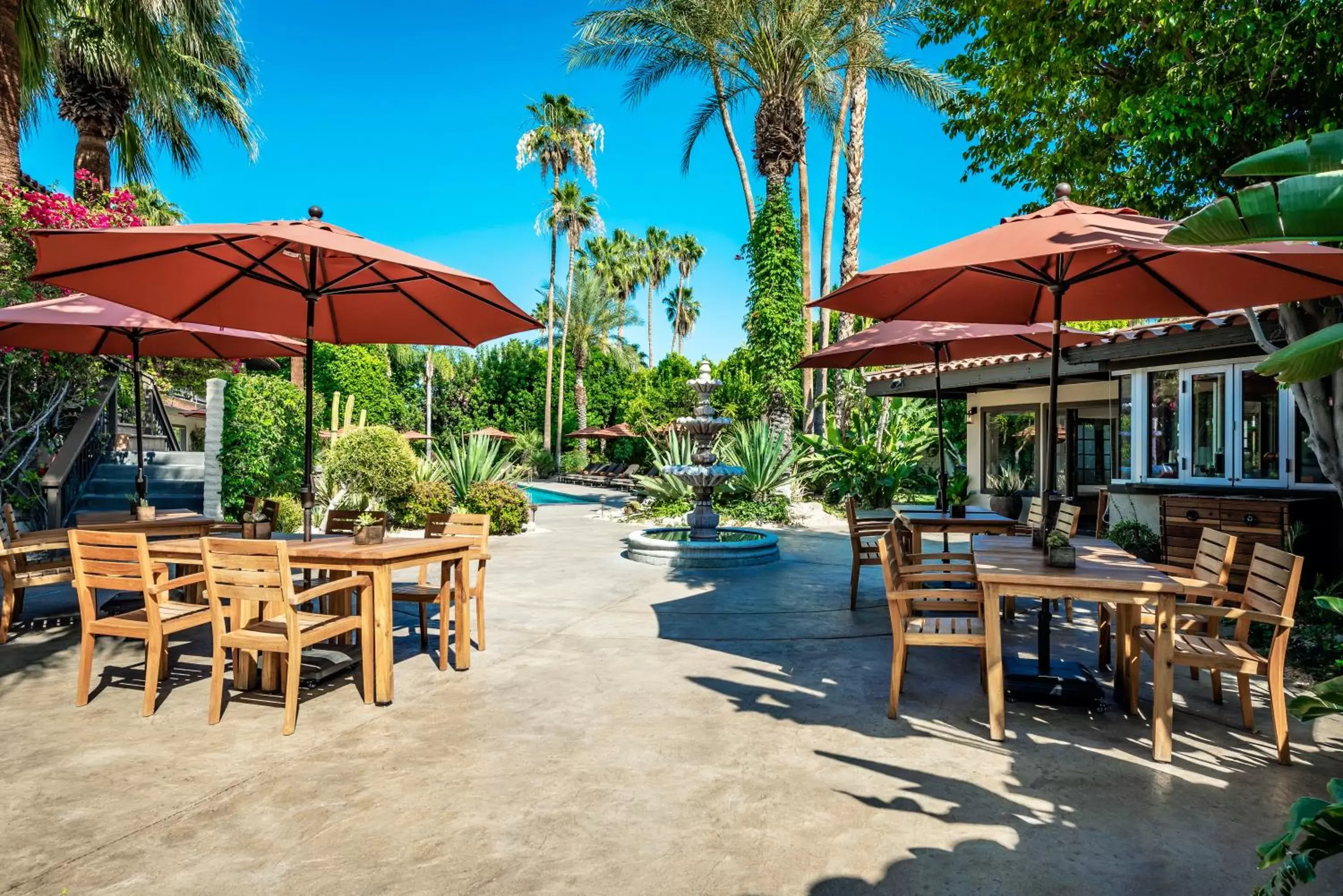 Restaurant/places to eat in Santiago Resort - Palm Springs Premier Gay Men’s Resort