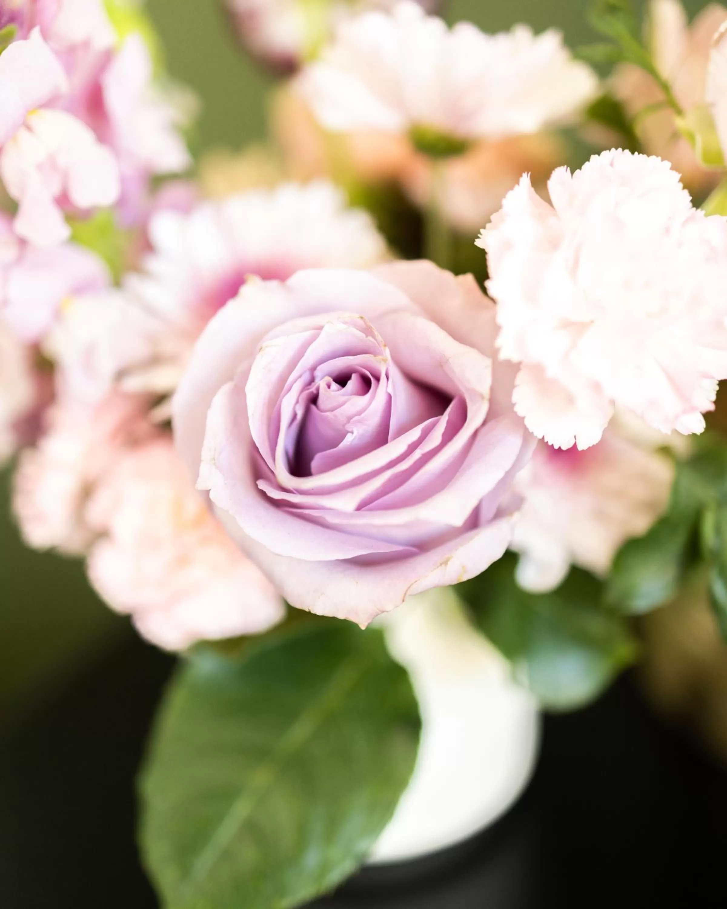 Decorative detail in Hotel Thaxter