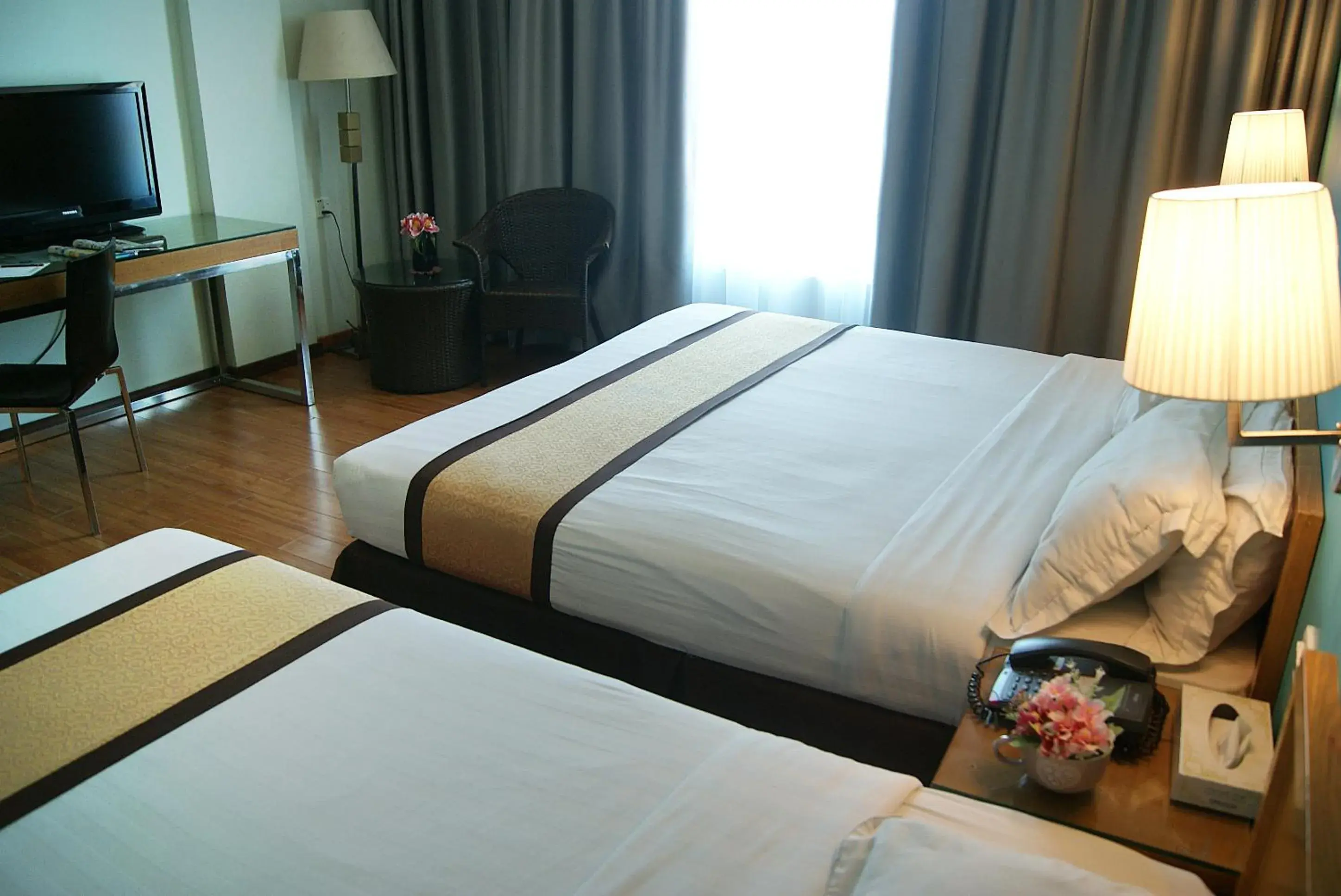 Bed in Tang Dynasty Bay Hotel
