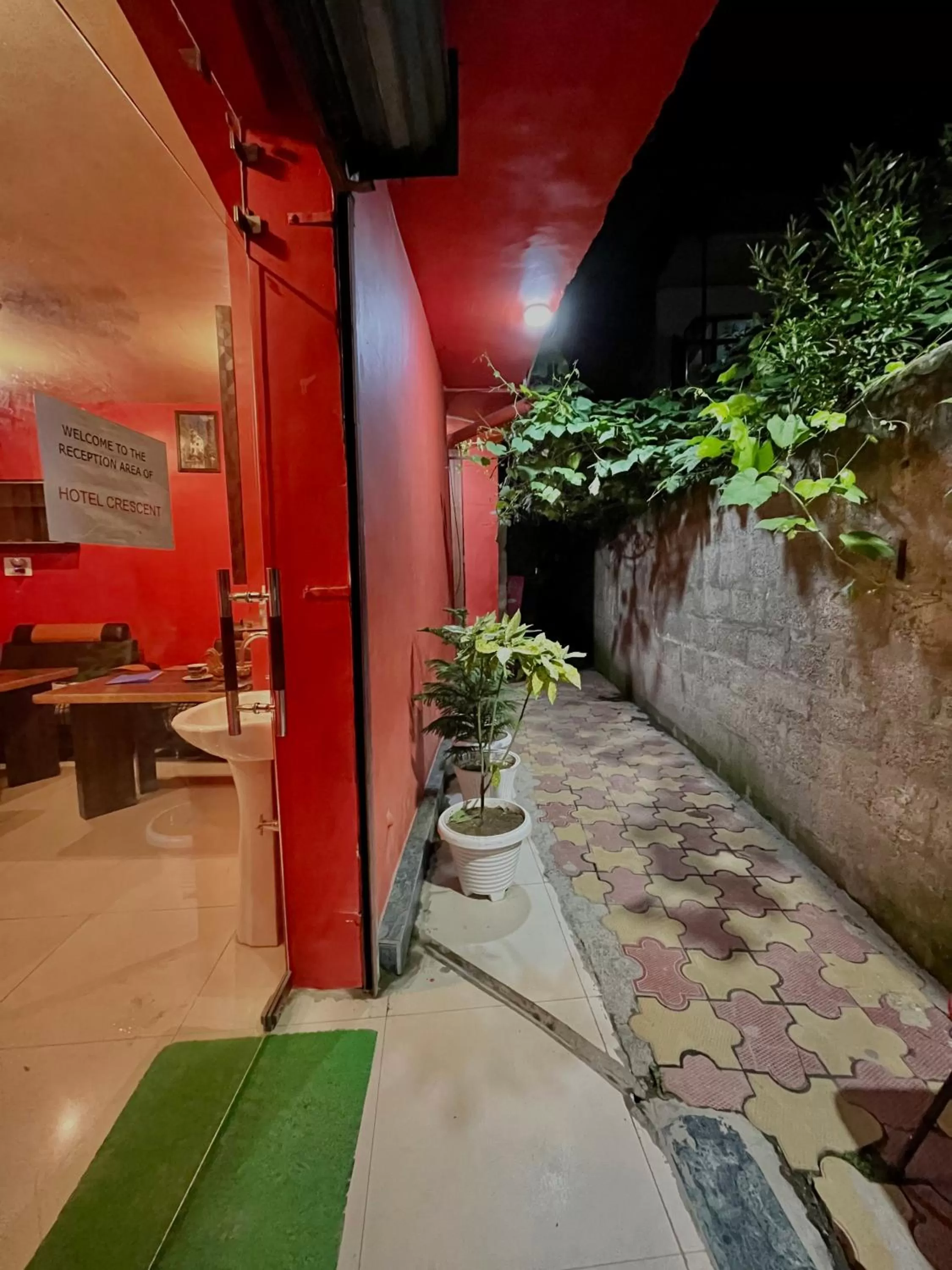 Property building in Hotel Crescent