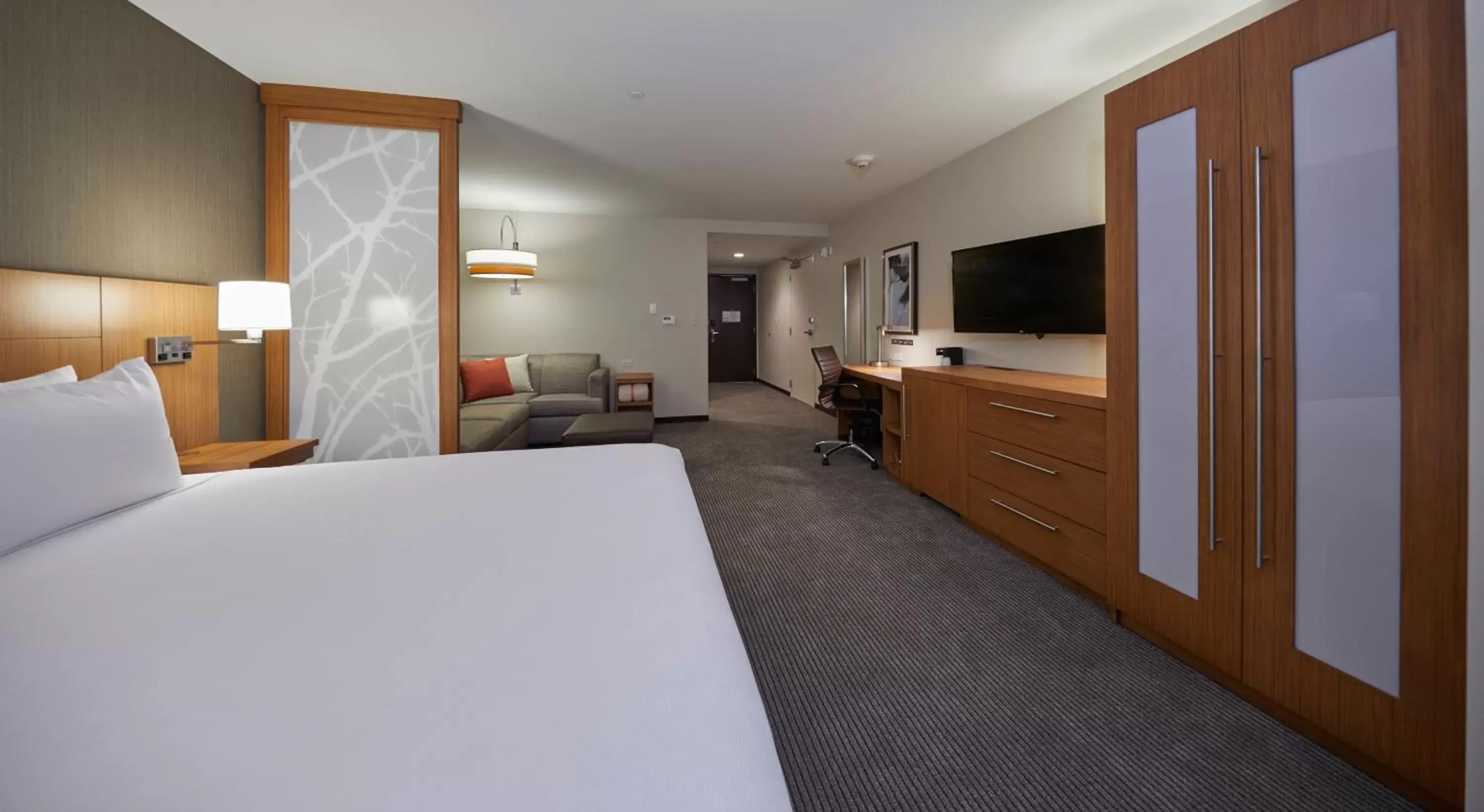 Bed in Hyatt Place Eugene/Oakway Center