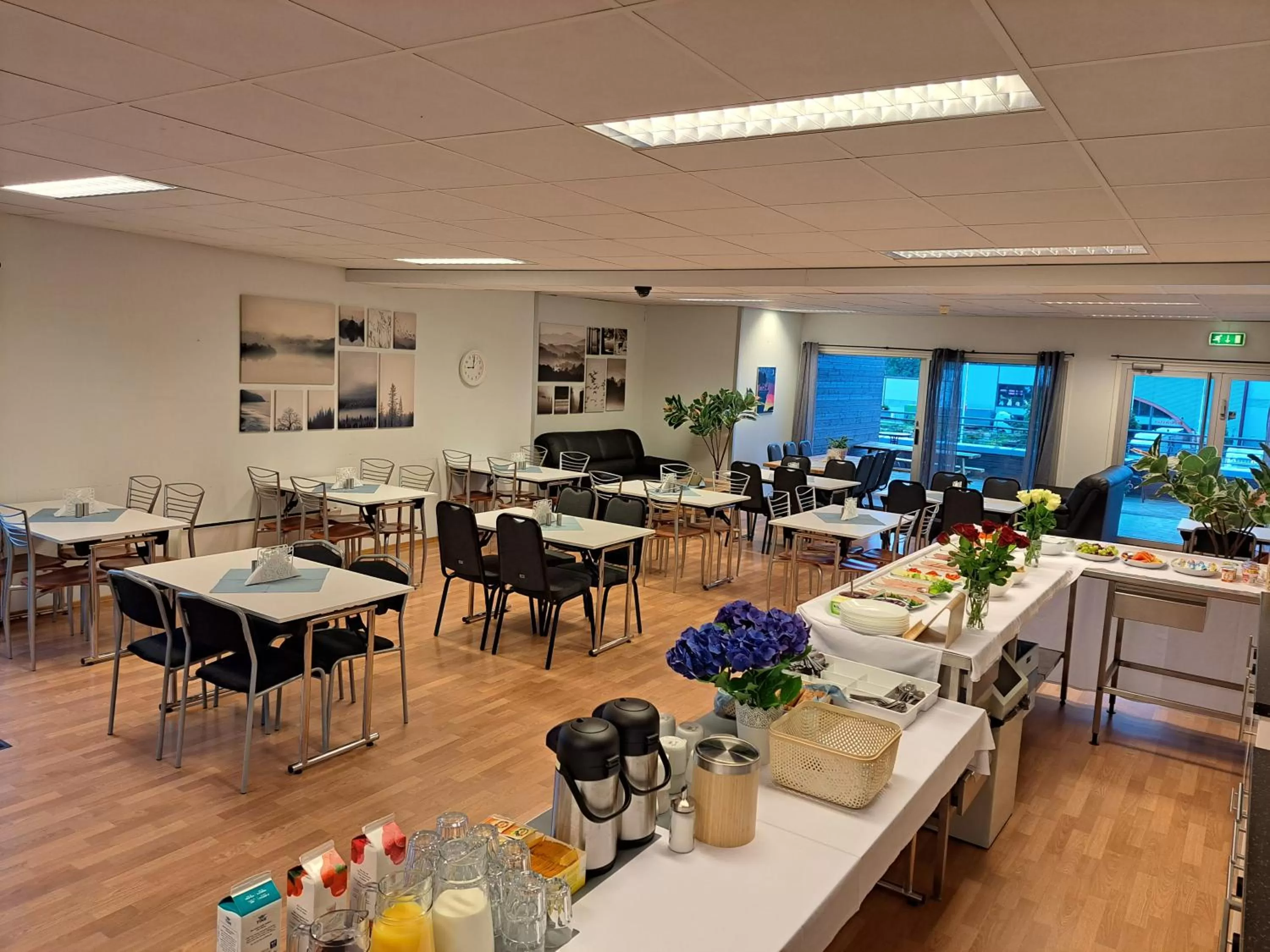 Restaurant/places to eat in Motell Svinesundparken