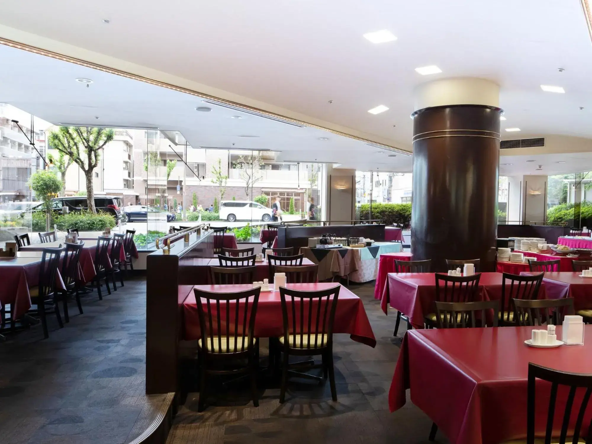 Restaurant/Places to Eat in Hotel Awina Osaka