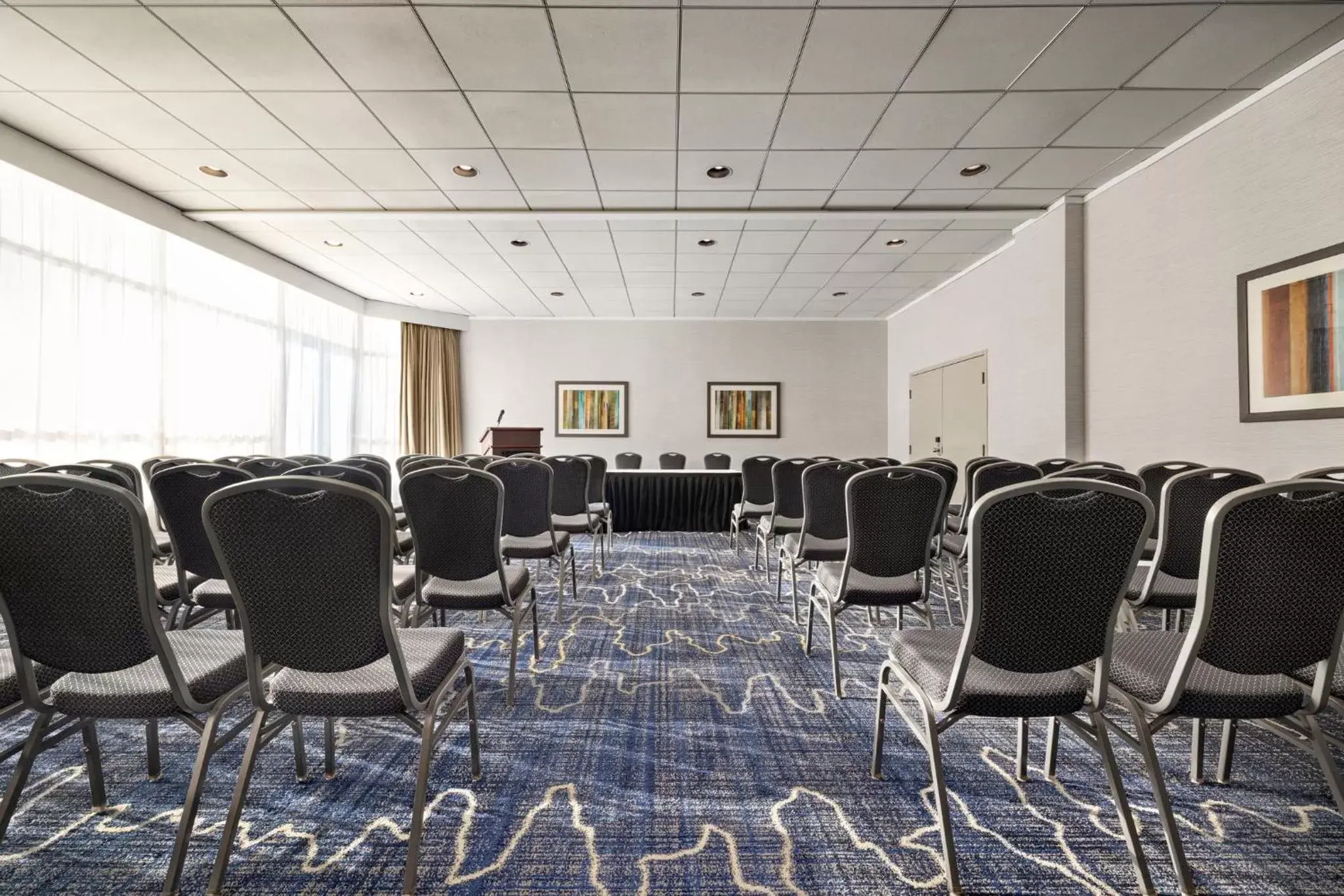 Meeting/conference room in Holiday Inn Express Vancouver-Metrotown (Burnaby)