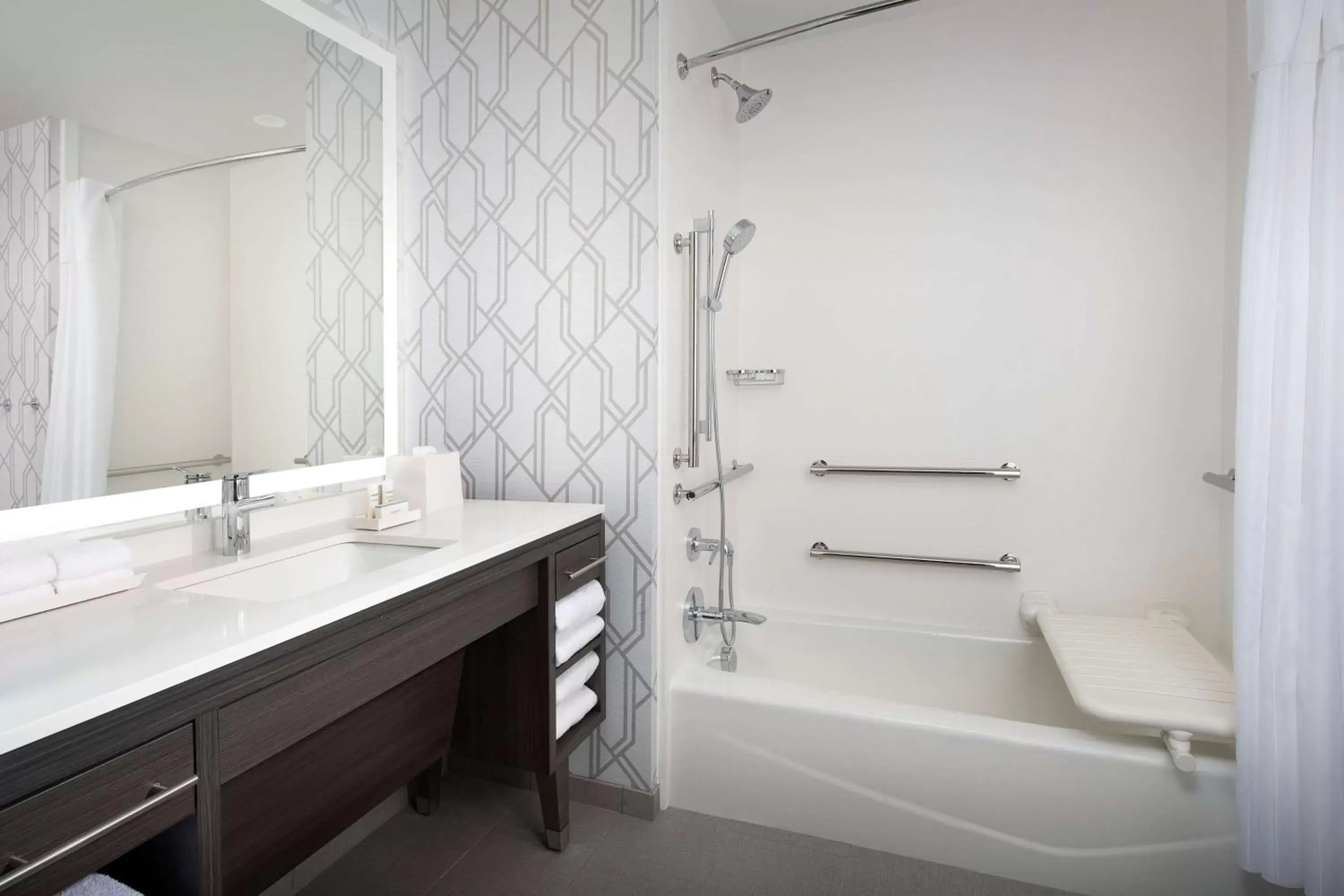 Bathroom in Home2 Suites By Hilton Denver Northfield