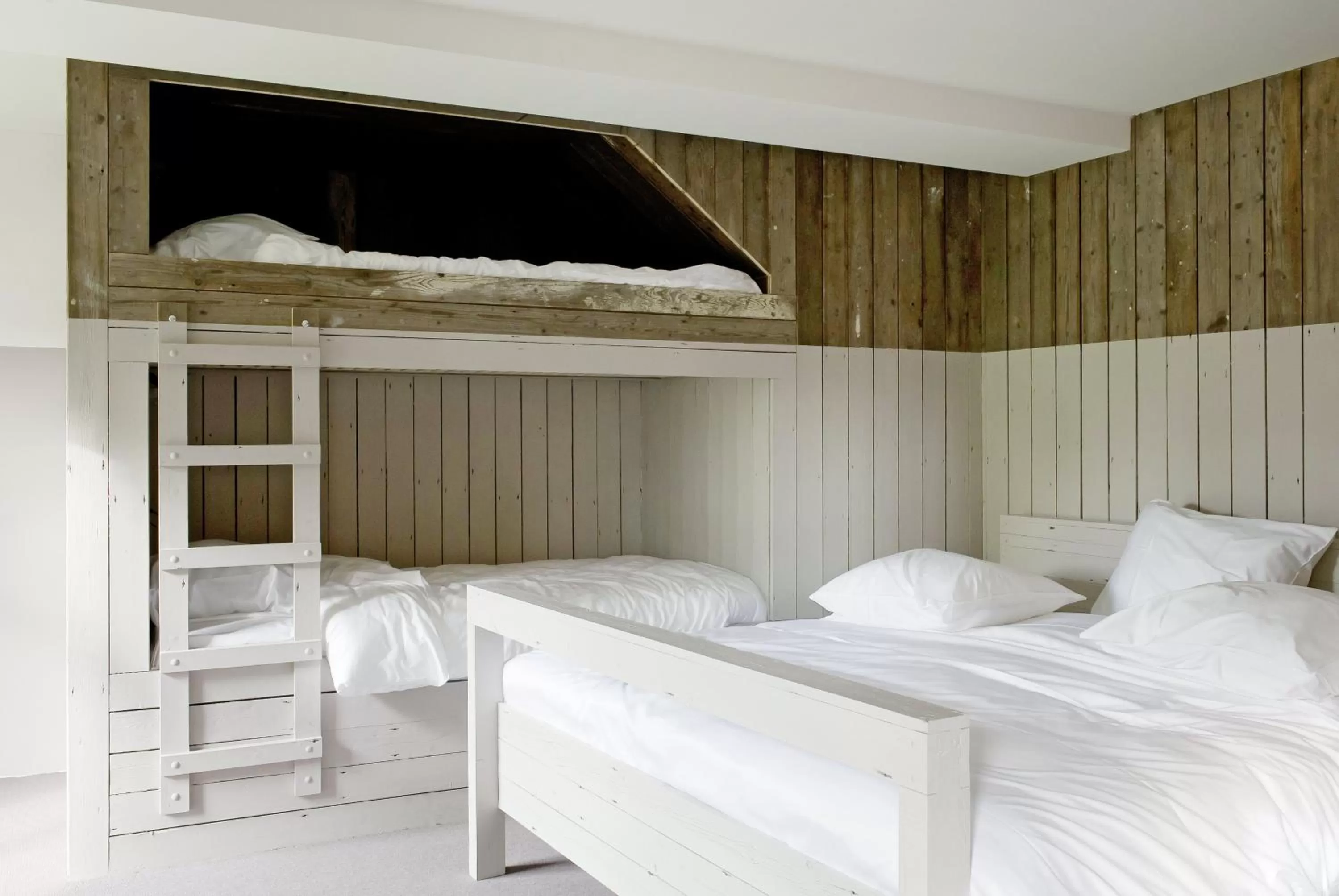 Bedroom, Bed in Teaching Hotel