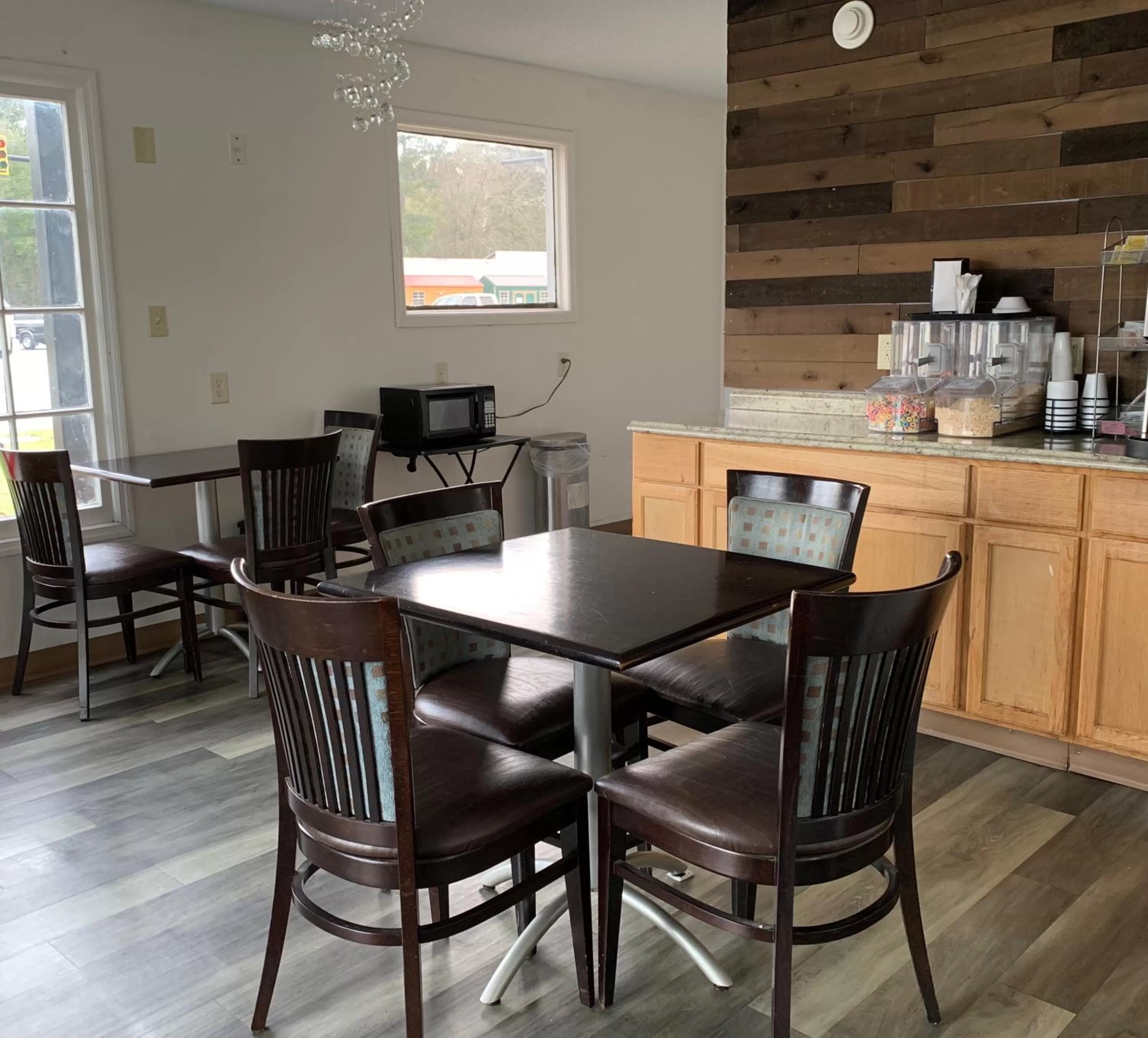 Food and drinks in Travelodge by Wyndham Walterboro