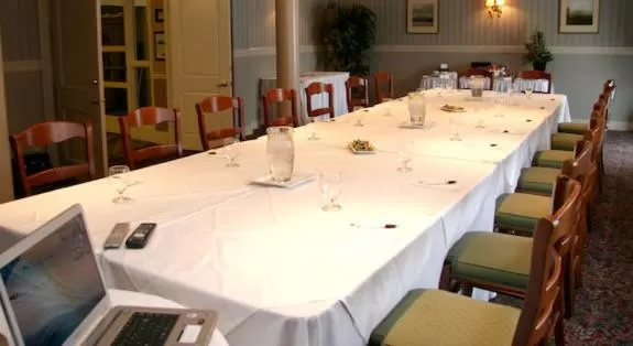 Business facilities in The Gananoque Inn