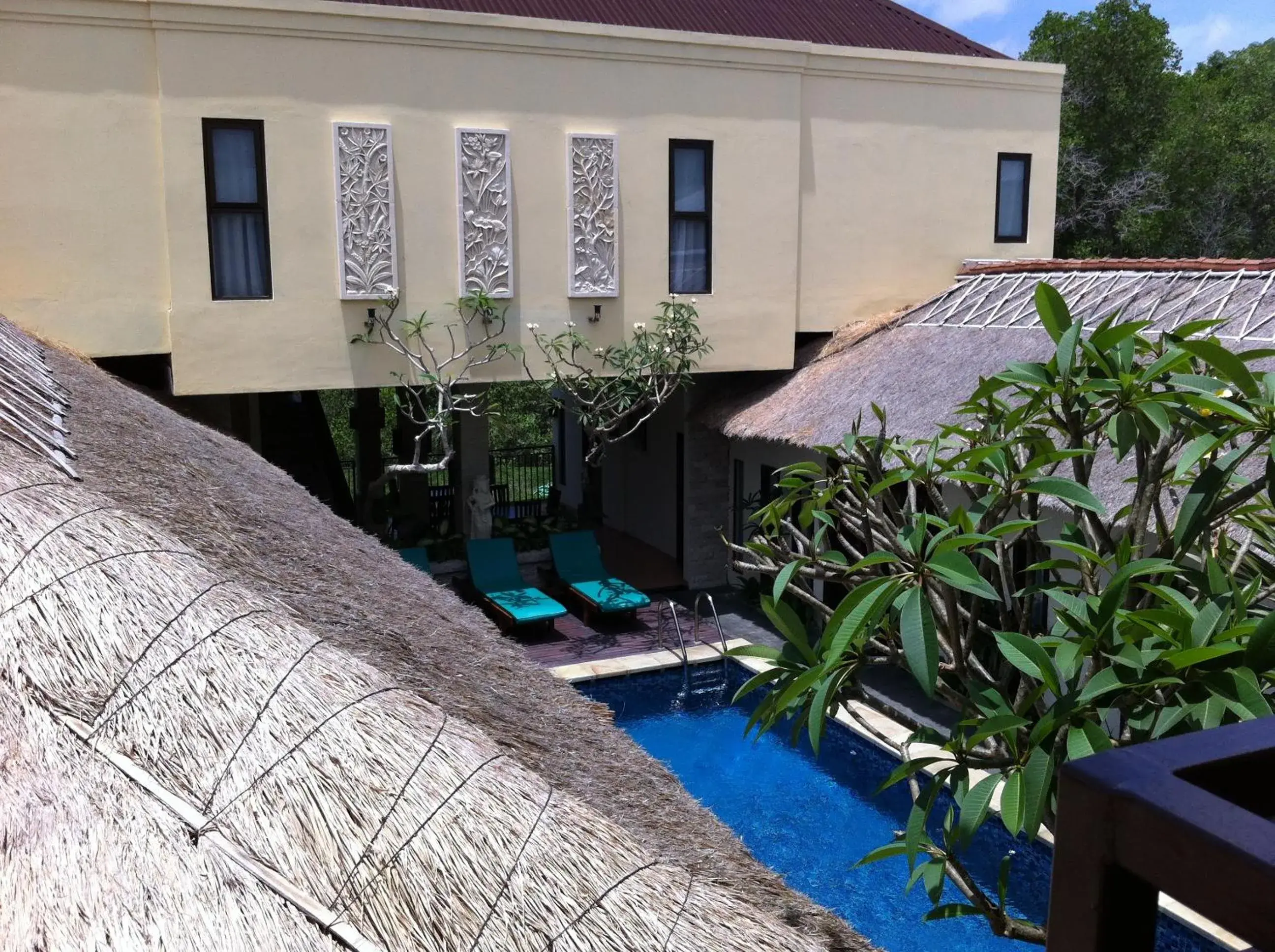 Pool view, Swimming Pool in Coco de Heaven Hotel
