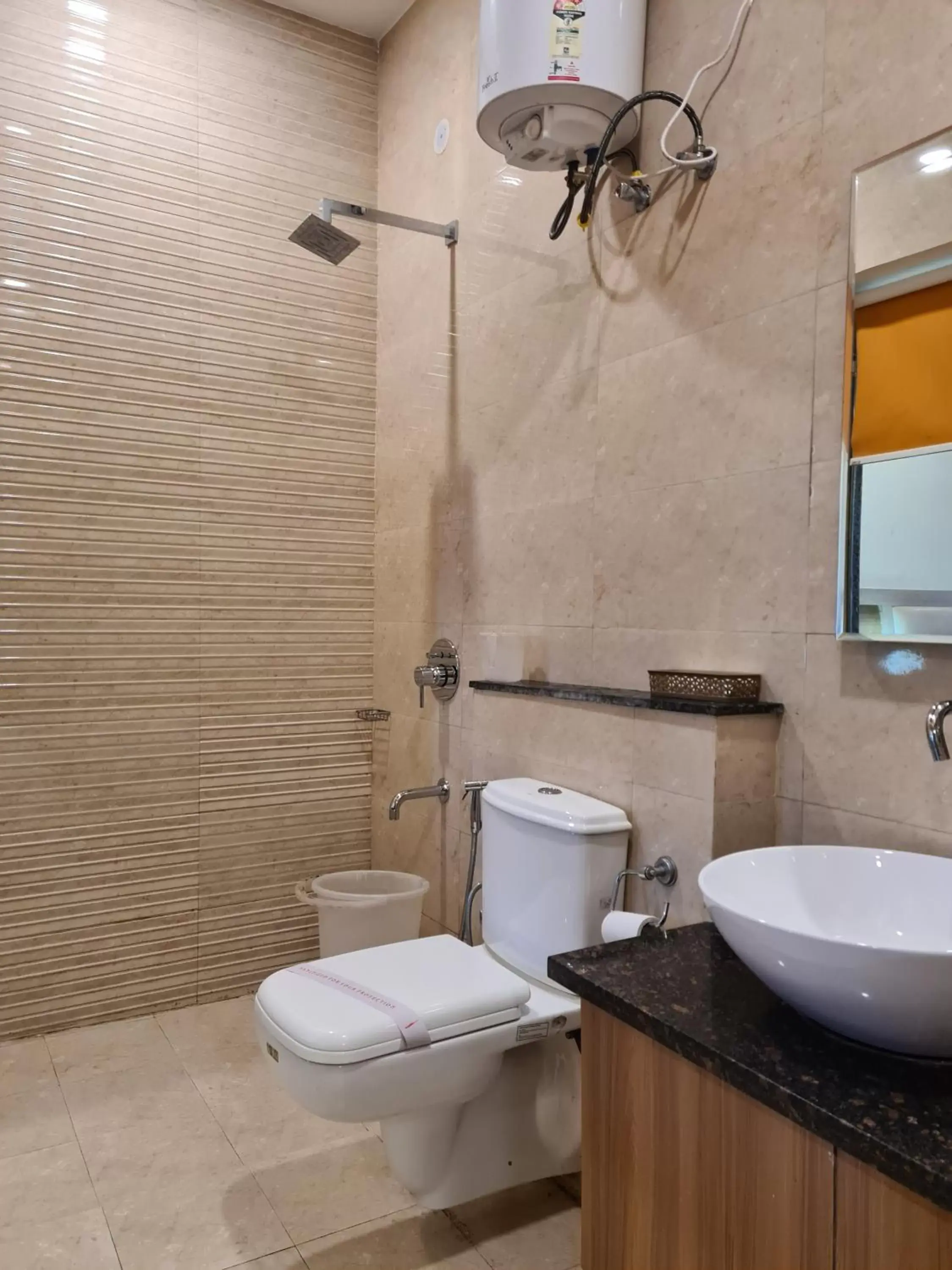 Bathroom in Hotel Rajpur Heights