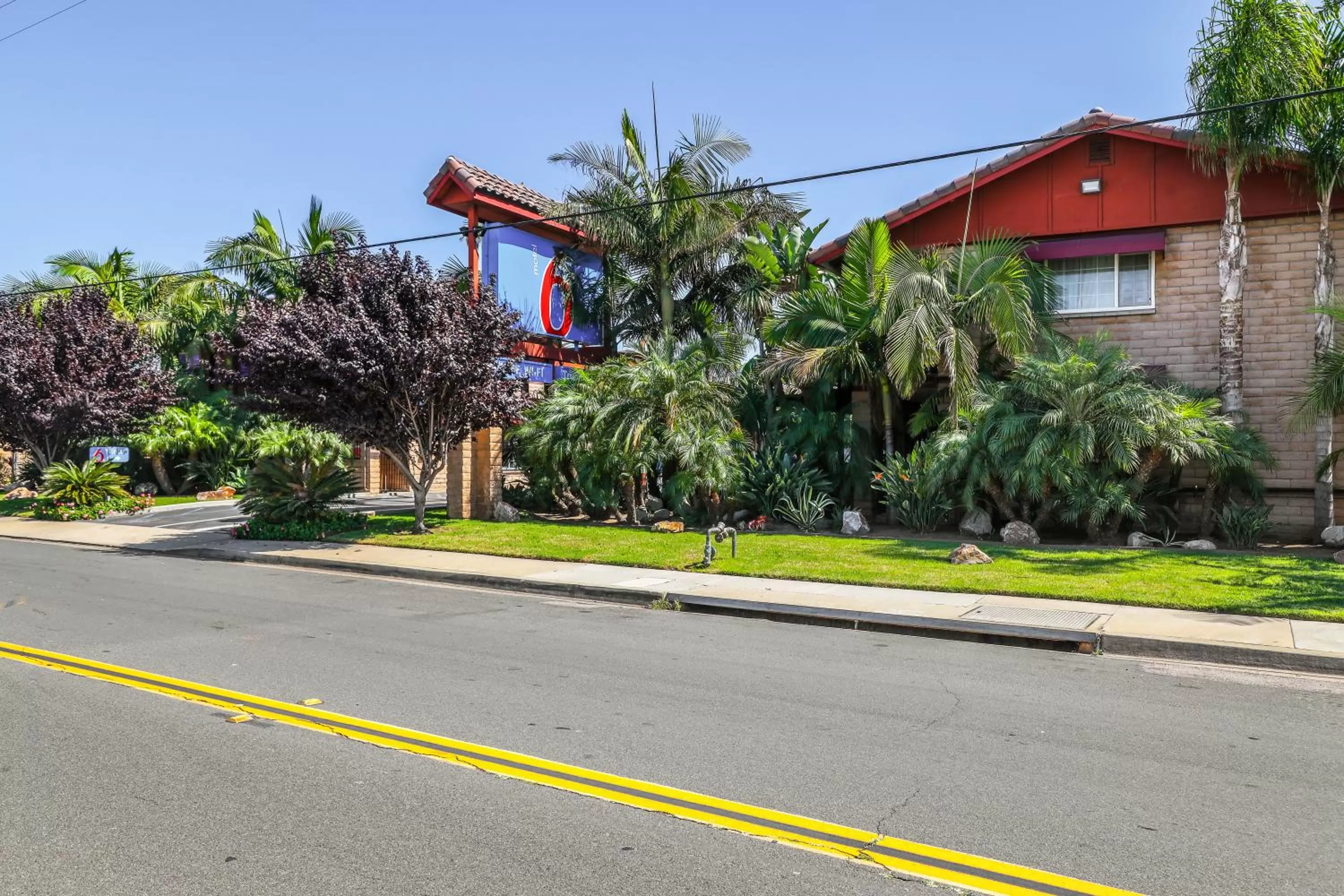 Property building in Motel 6 Carlsbad, Ca- North