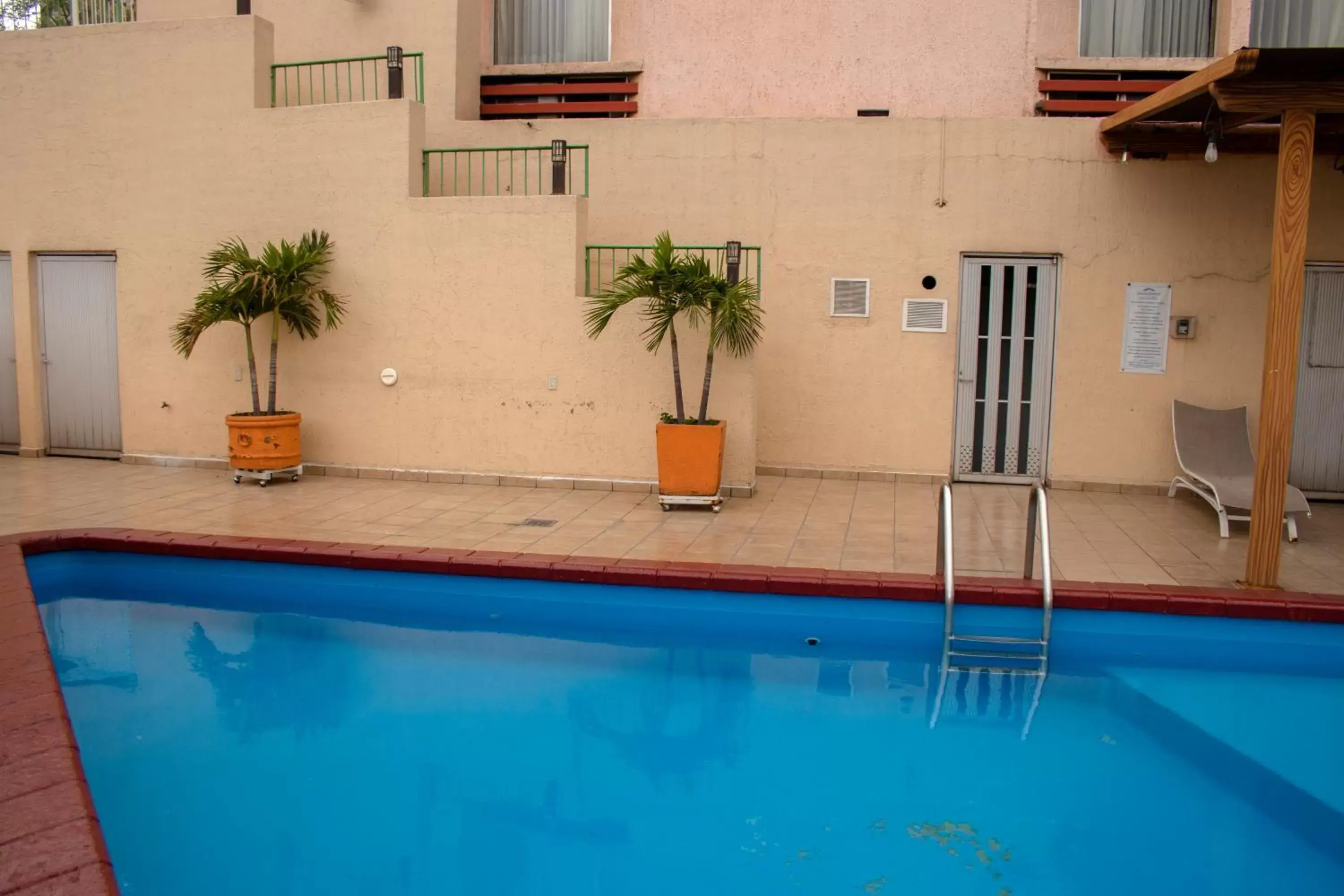 Swimming Pool in Hotel Santa Irene Guadalajara