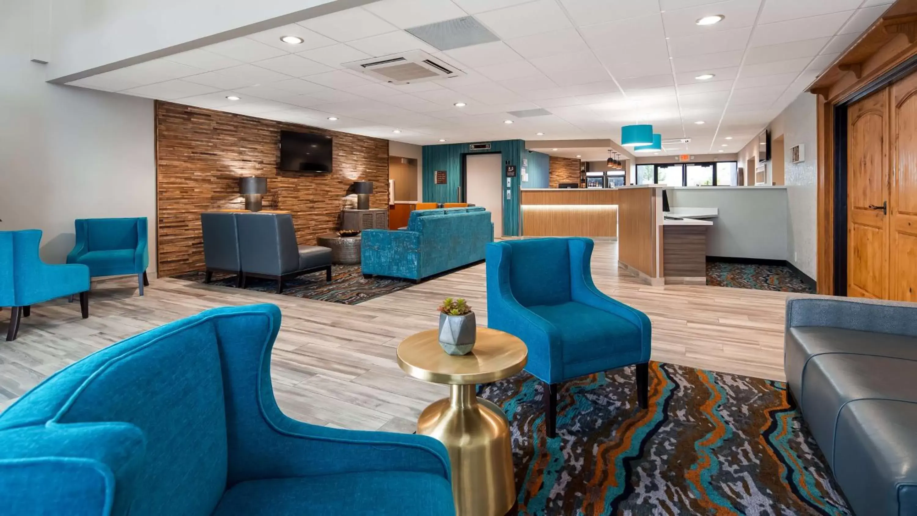 Lobby or reception, Lounge/Bar in Best Western Plus Sun Canyon