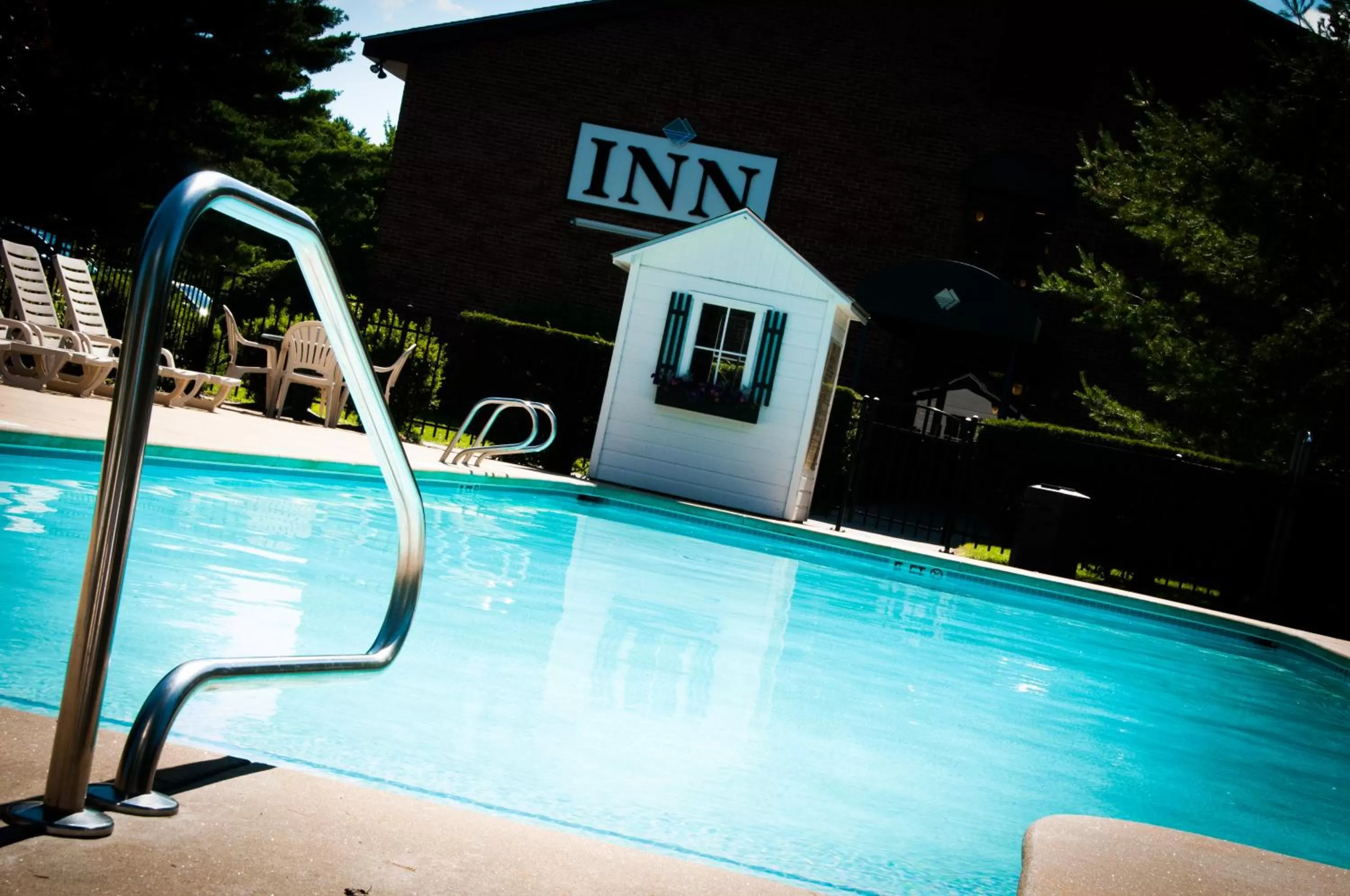 Swimming pool in The Margate Resort