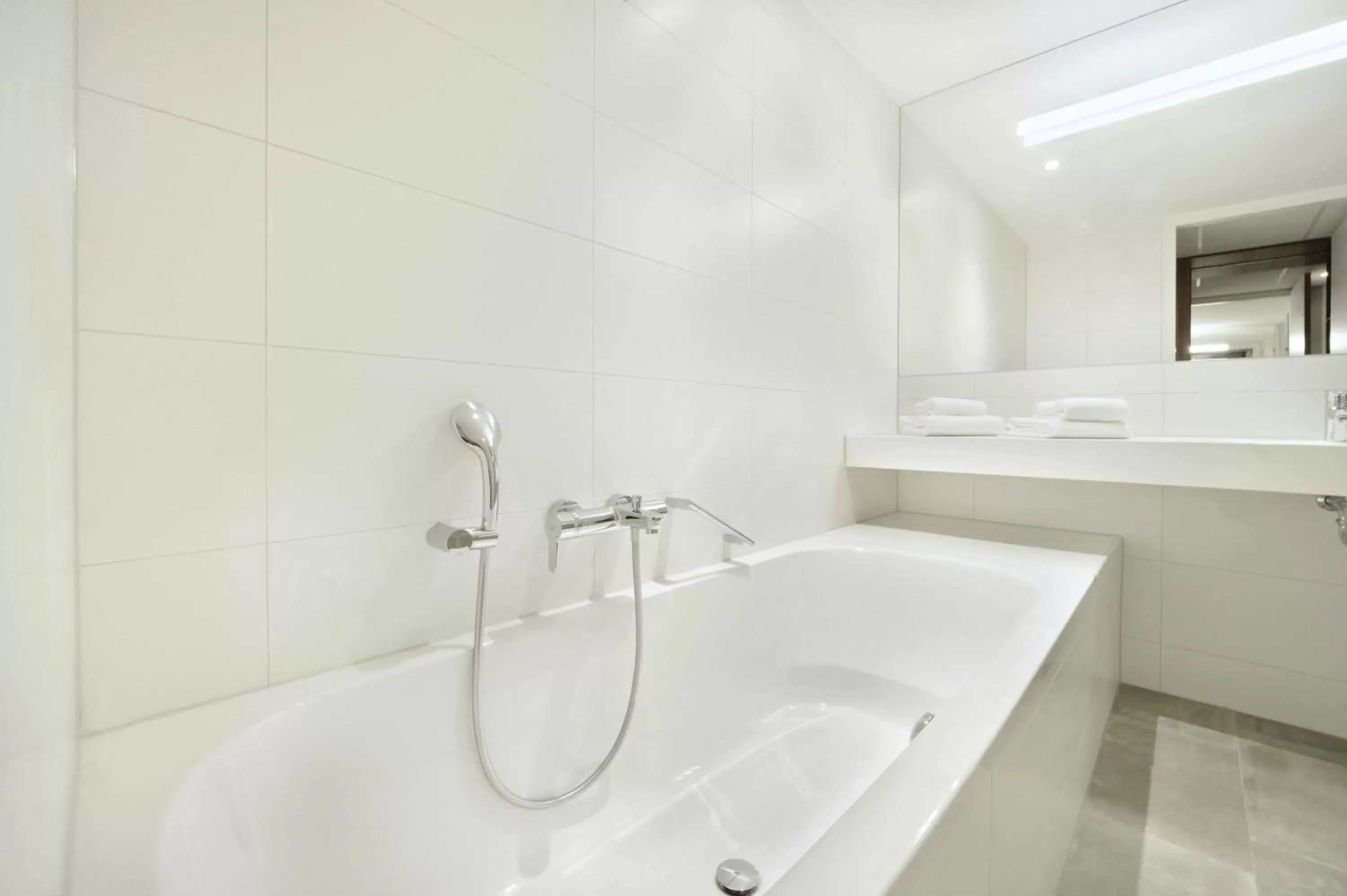 Bathroom in Van der Valk Hotel Nijmegen-Lent